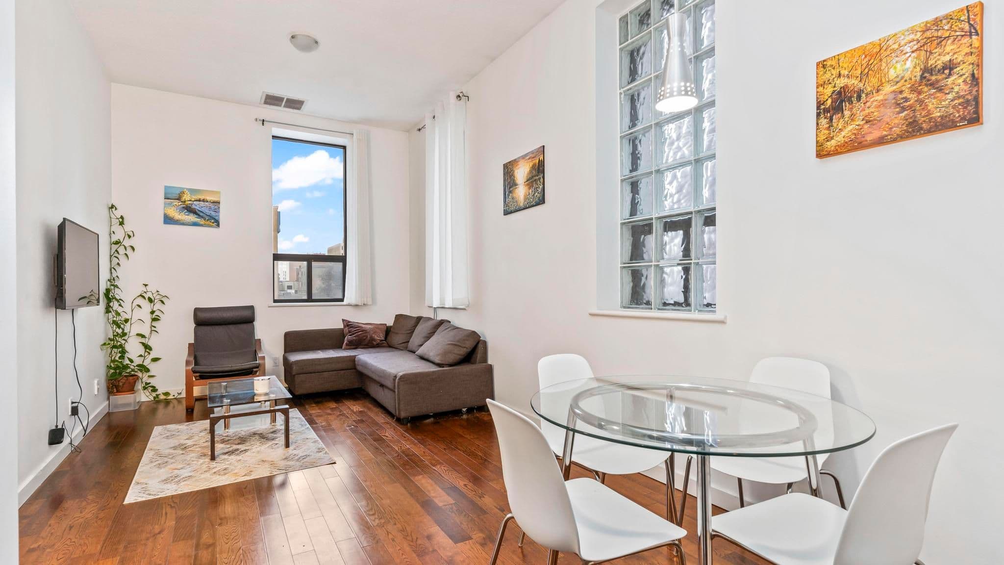 272 Dundas Street 204, London East, ON N6B 1T6