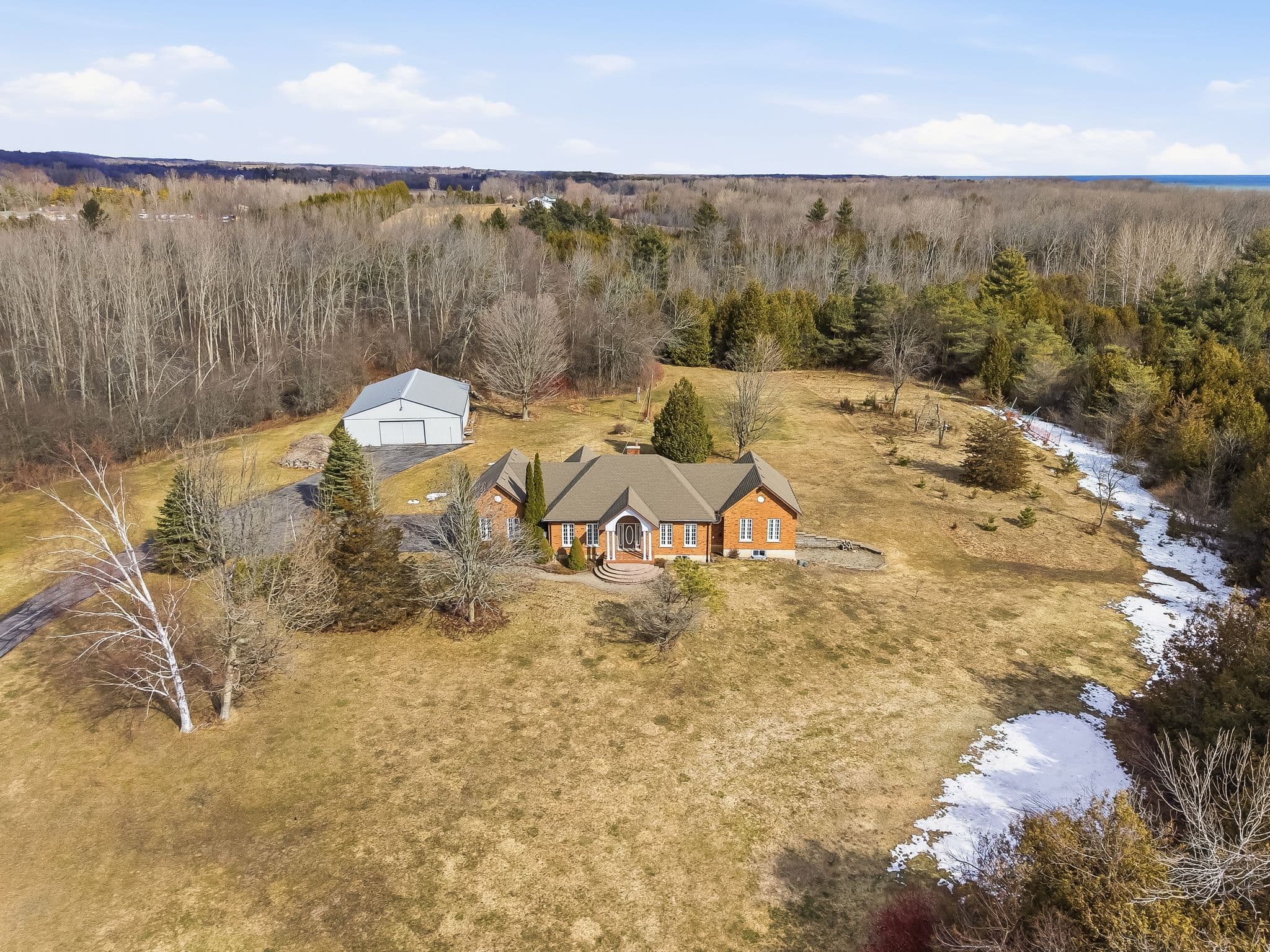 1497 Pentecostal Road, Hamilton Township, ON K9A 4J8