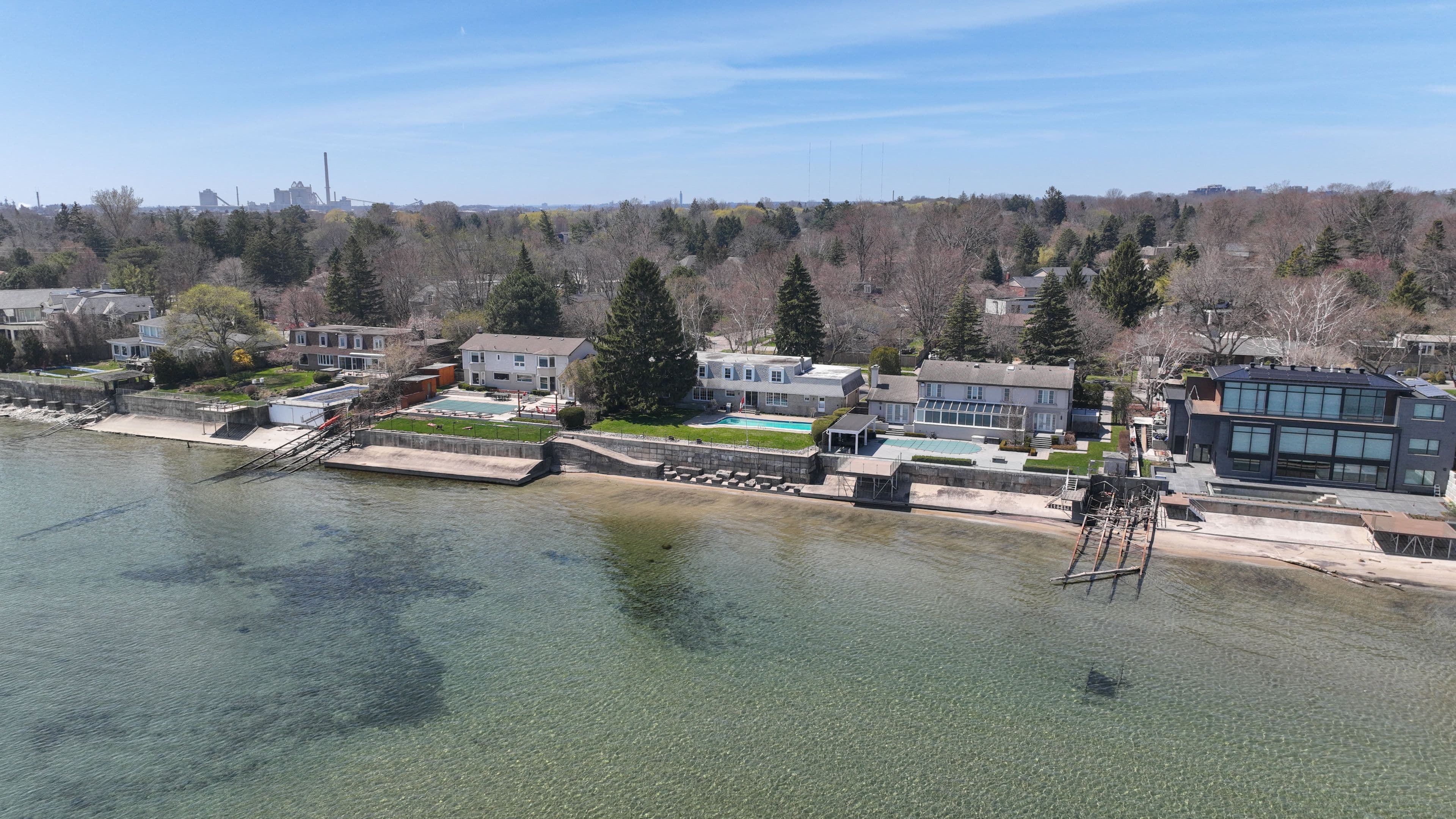 1460 Watersedge Road, Mississauga, ON L5J 1A4