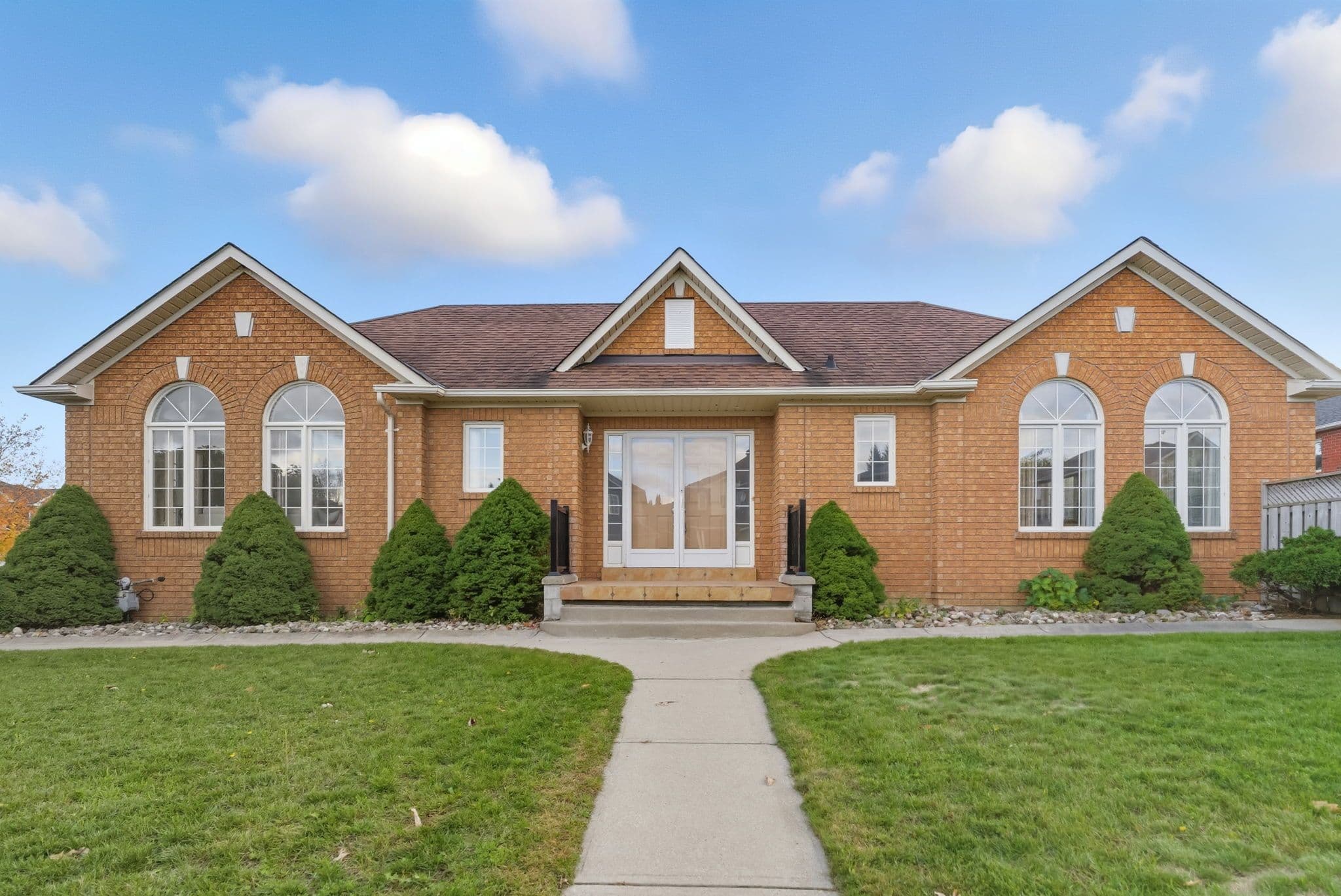 36 Tormina Boulevard, Whitby, ON L1R 3B4