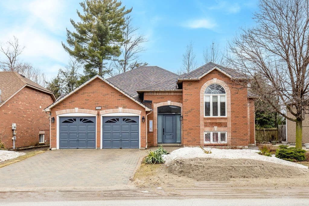424 Ramblewood Drive, Wasaga Beach, ON L9Z 1P3