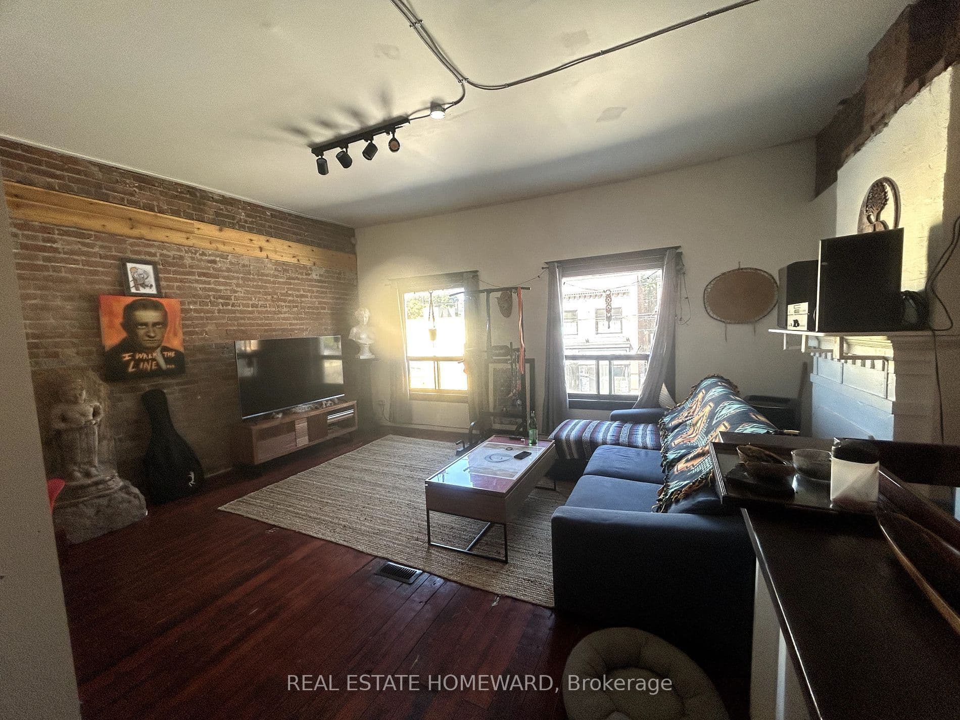 1297 Gerrard Street E A, Toronto E01, ON M4L 1Y8