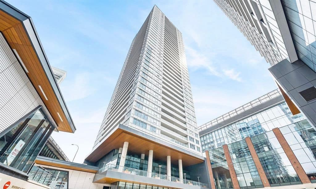 19 Bathurst Street 1802, Toronto C01, ON M5V 0N2