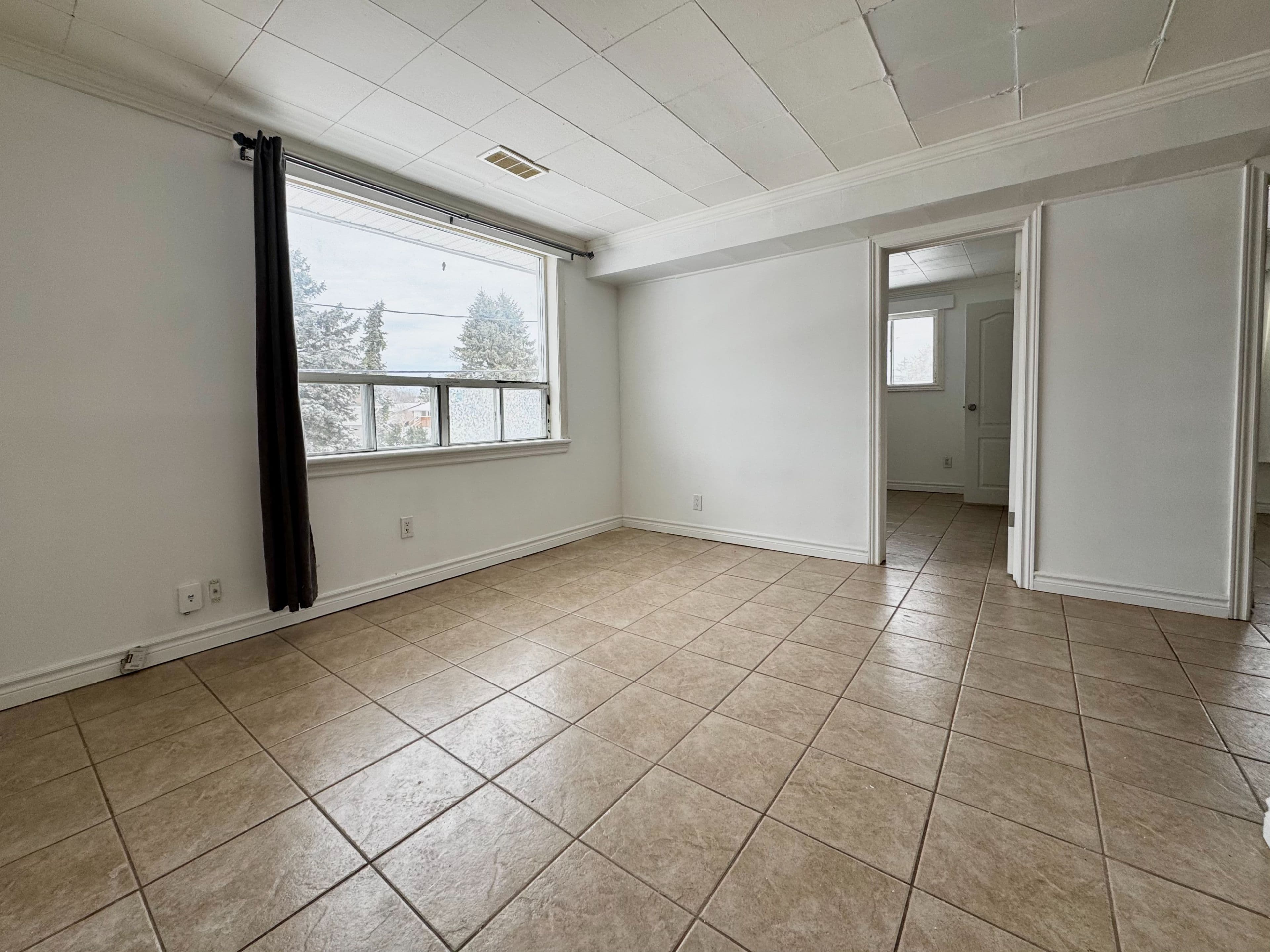 41 Essa Road S 2, New Tecumseth, ON L9R 1N6