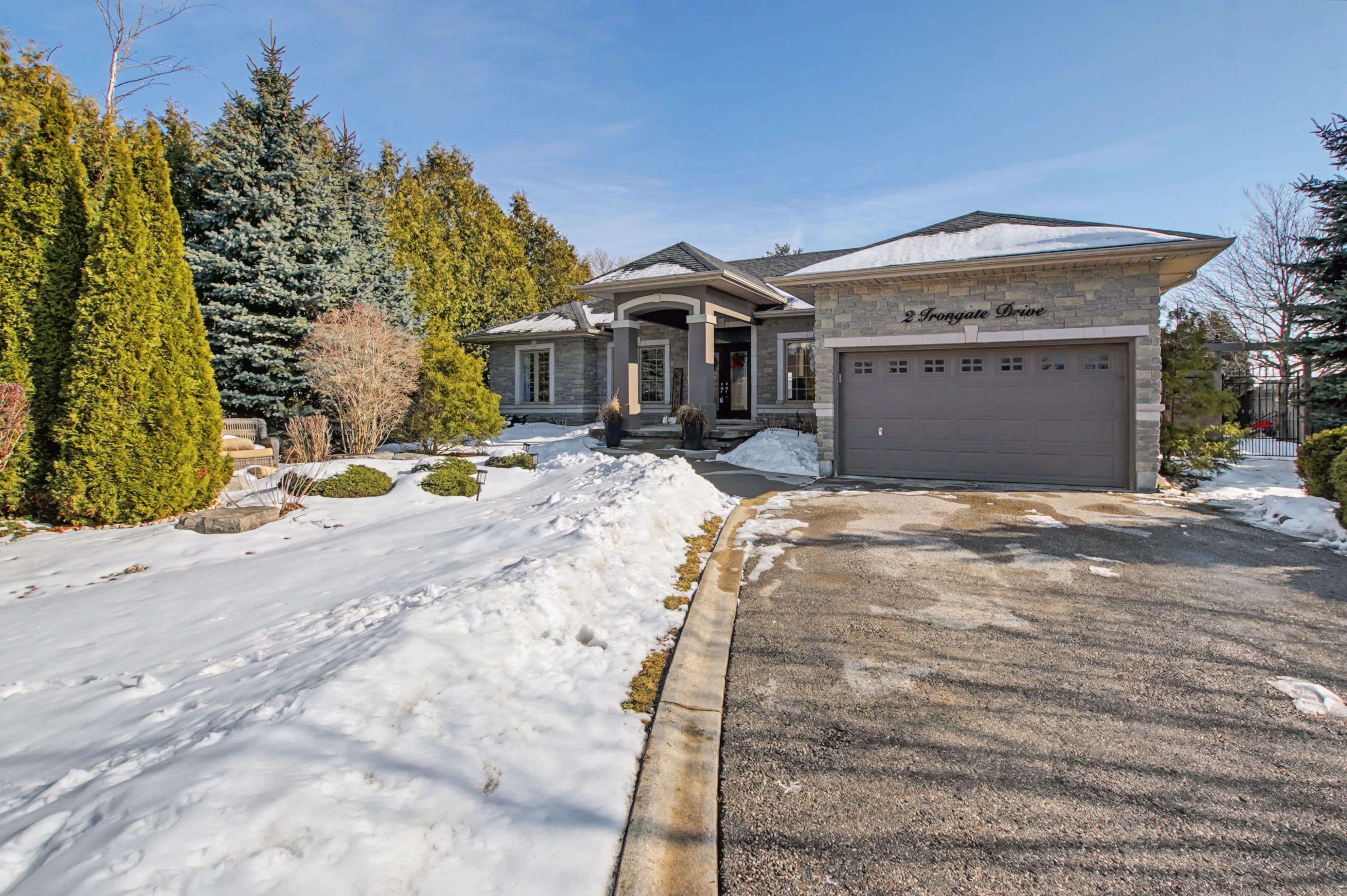 2 Irongate Drive, Brant, ON N3L 4G4