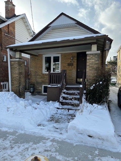 928 Greenwood Avenue, Toronto E03, ON M4J 4C3