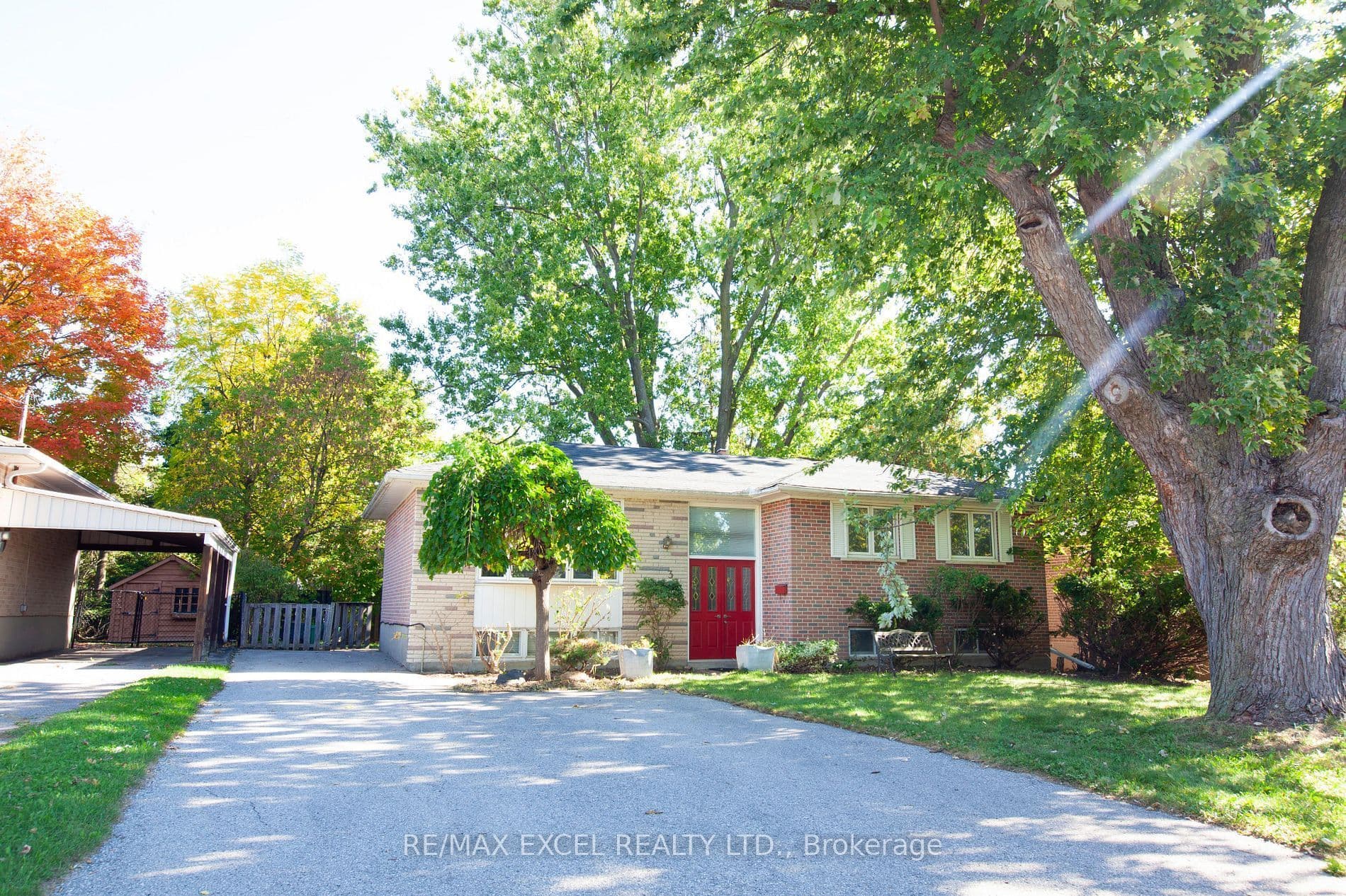 33 Alanadale Avenue, Markham, ON L3P 1S4