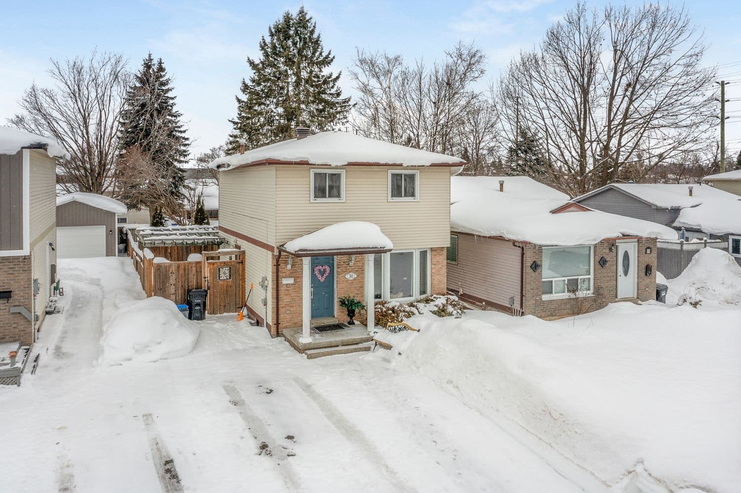 30 Janice Drive, Barrie, ON L4N 5N4