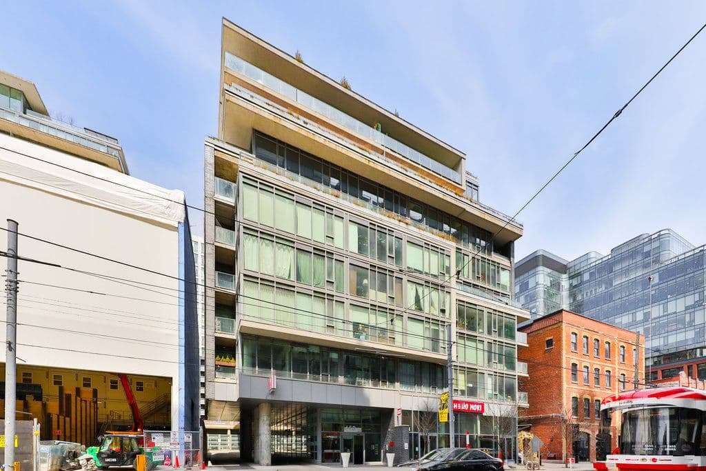 650 KING Street W 207, Toronto C01, ON M5V 0H6