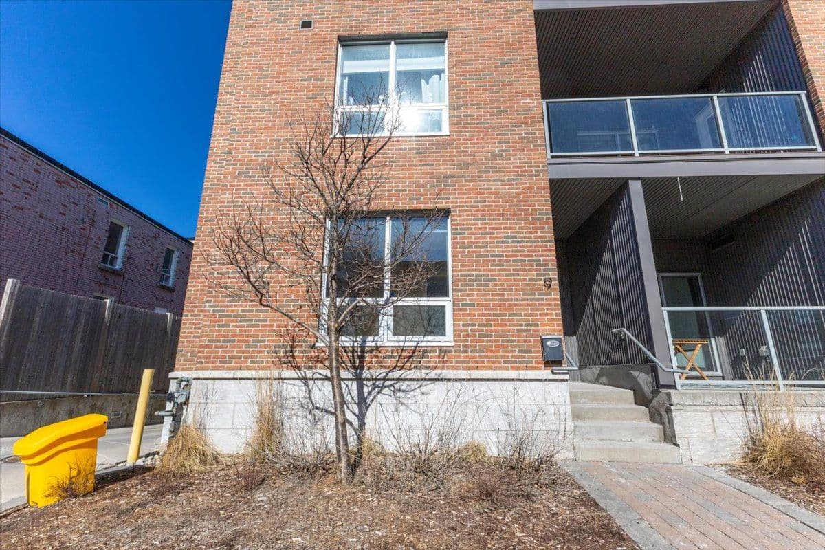 9 Balsam Street, West Centre Town, ON K1R 7K6