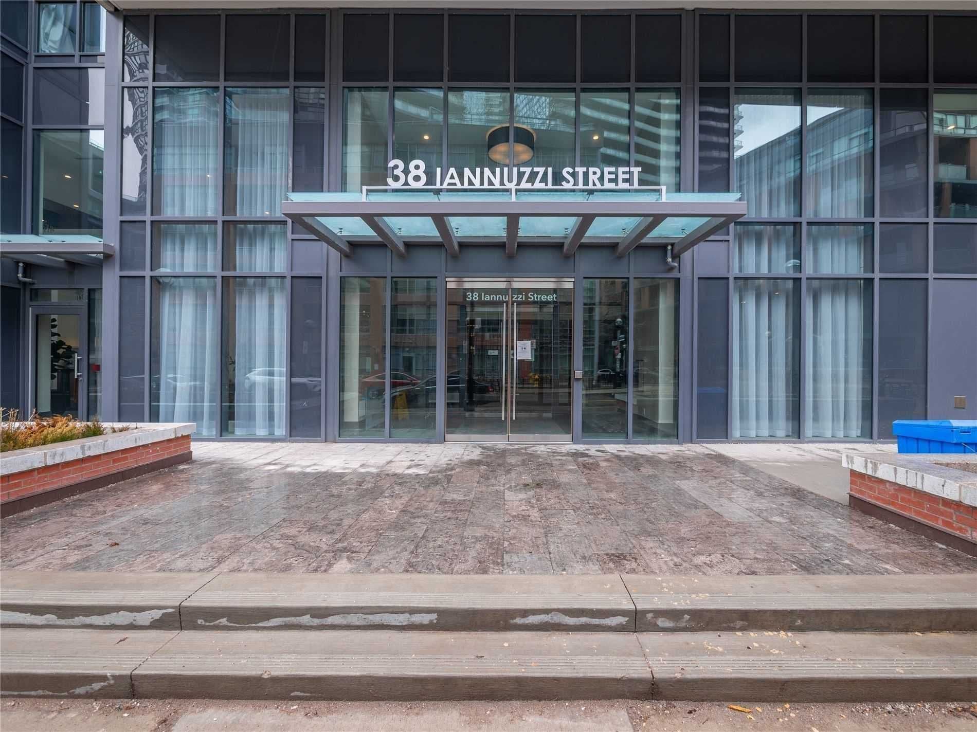 38 Iannuzzi Street 2504, Toronto C01, ON M5V 0S2