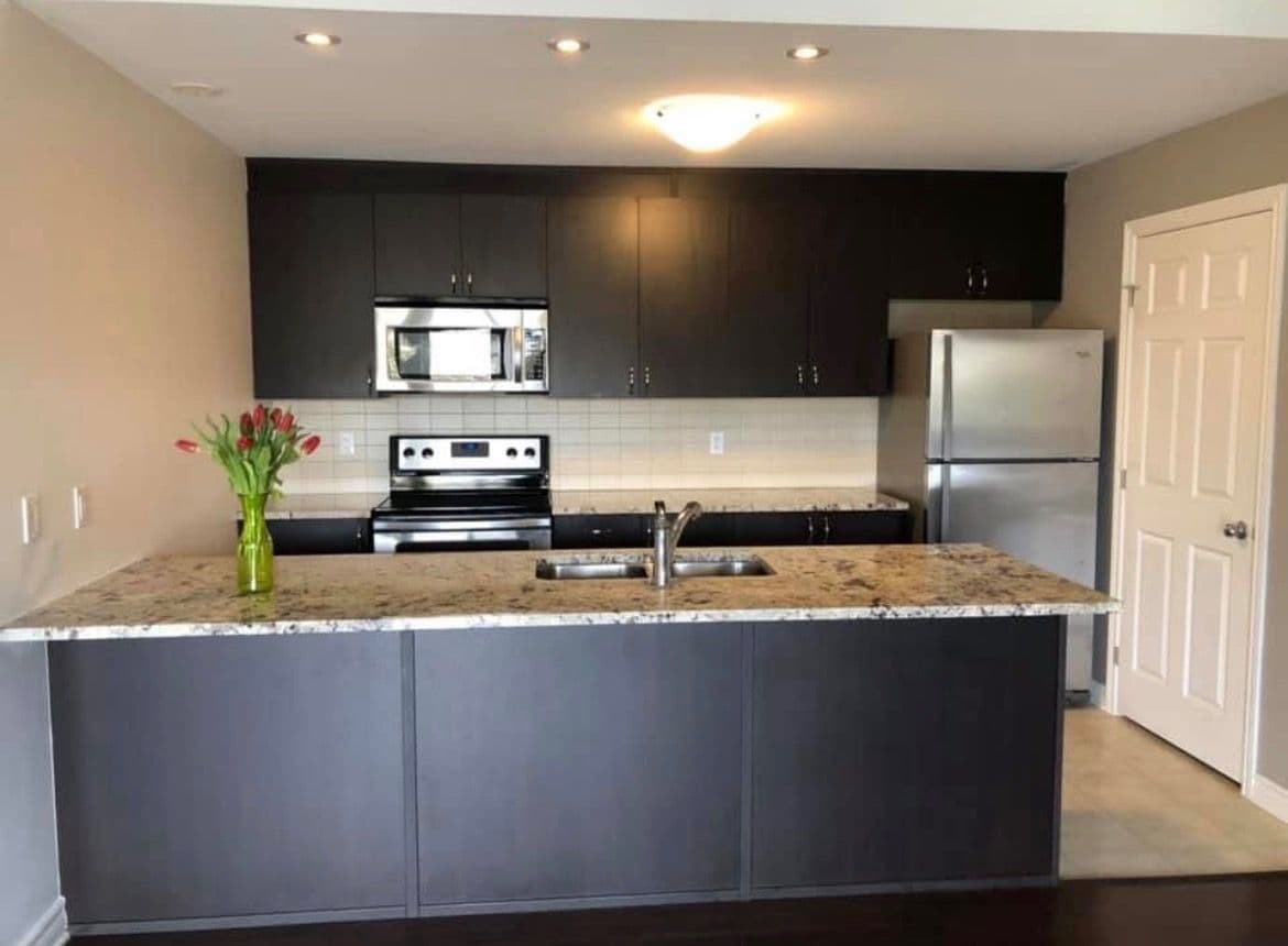 139 Harthill Way C, Barrhaven, ON K2J 5V1