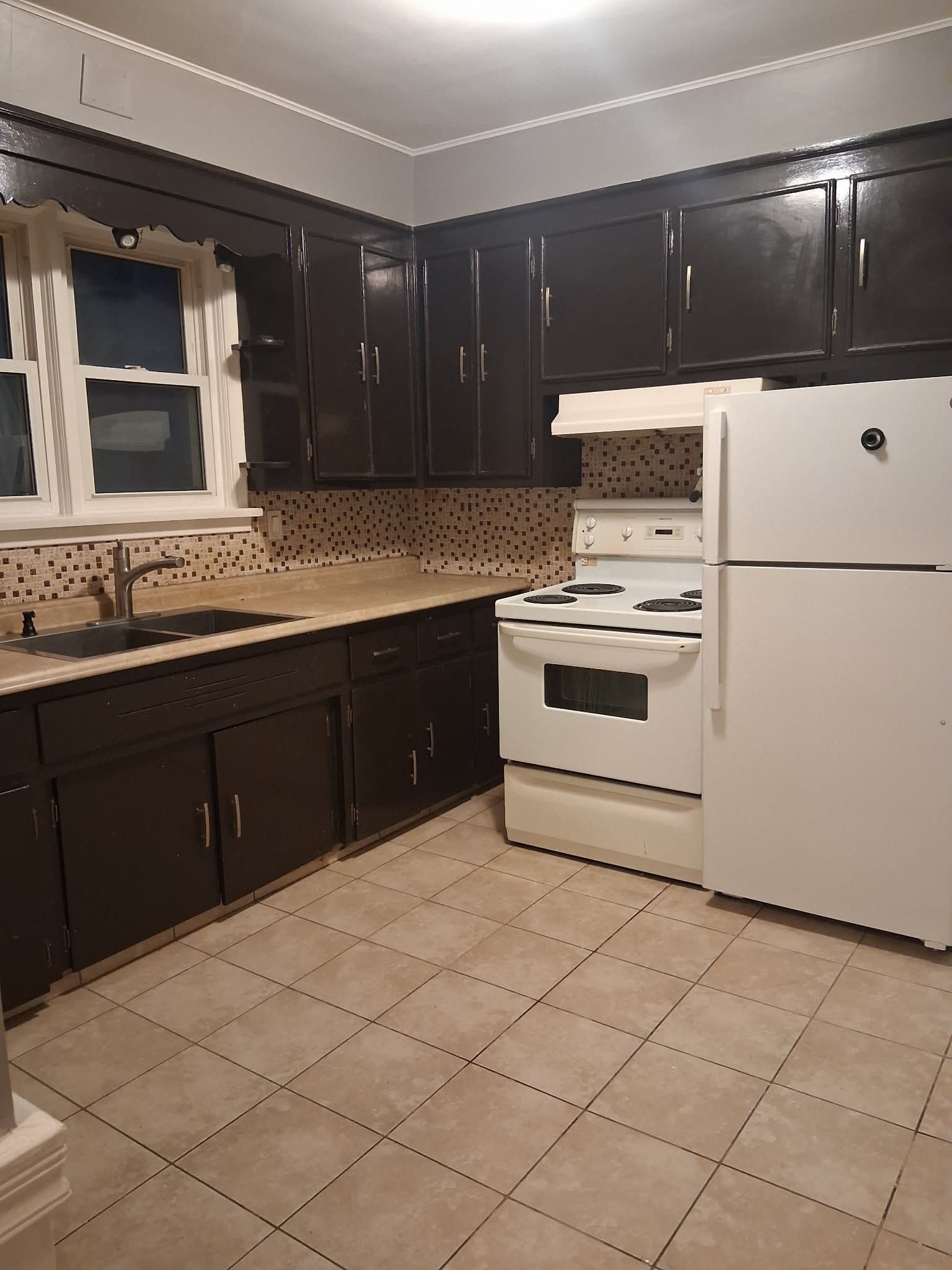 5004 Saint Clair Avenue Main, Niagara Falls, ON L2E 3T7