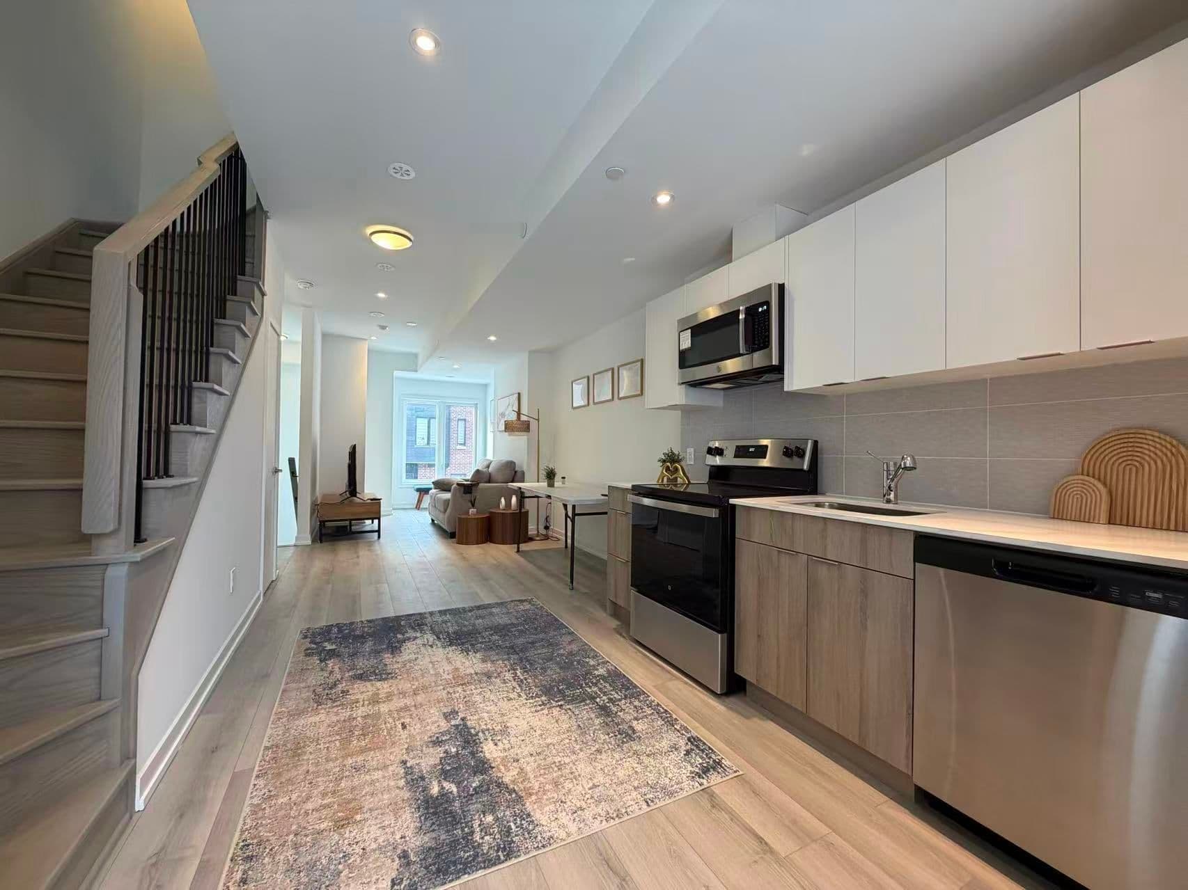 23 Calamint Lane, Toronto E05, ON M1W 2H1