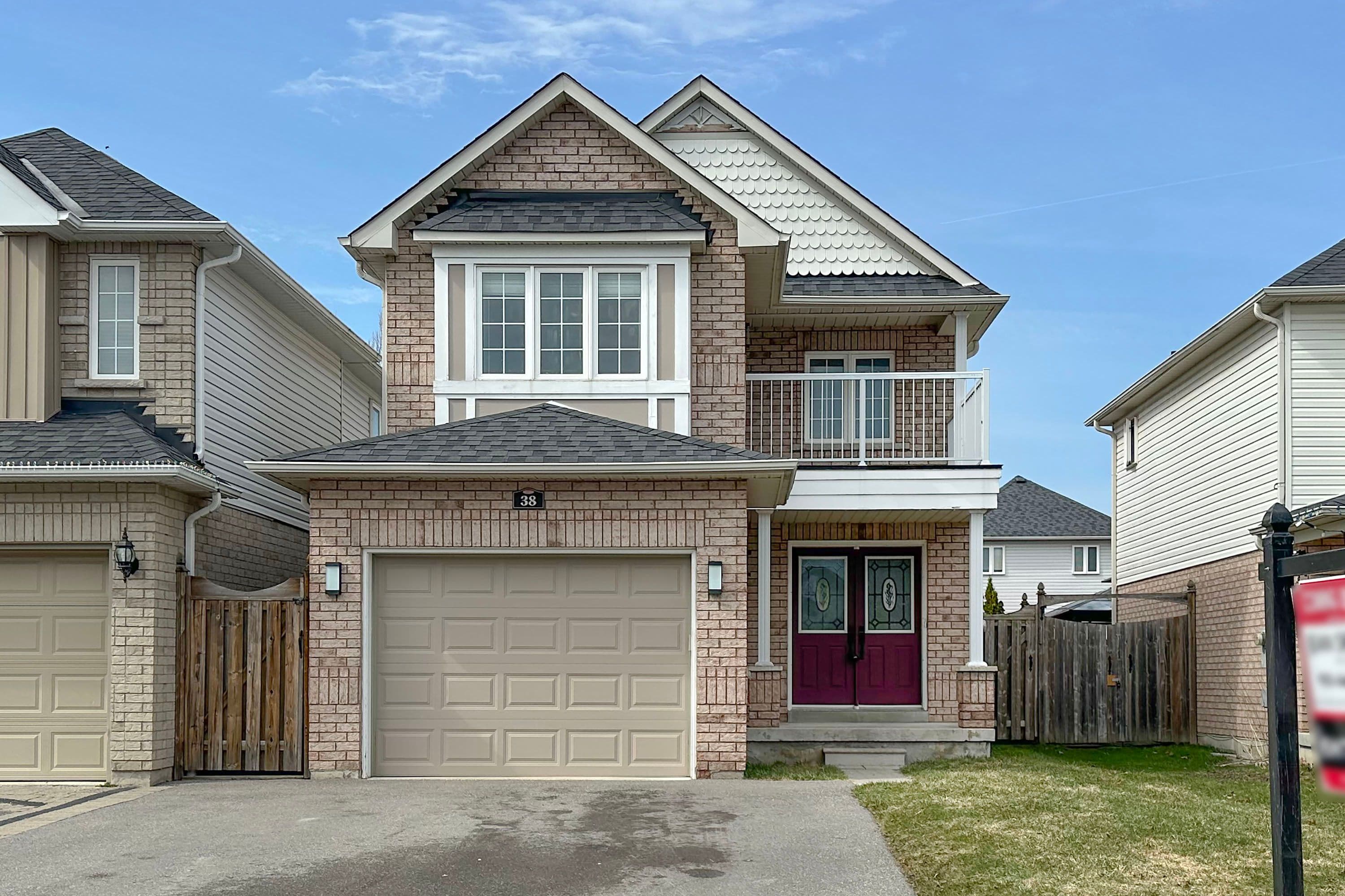 38 Hutton Place, Clarington, ON L1C 5K1