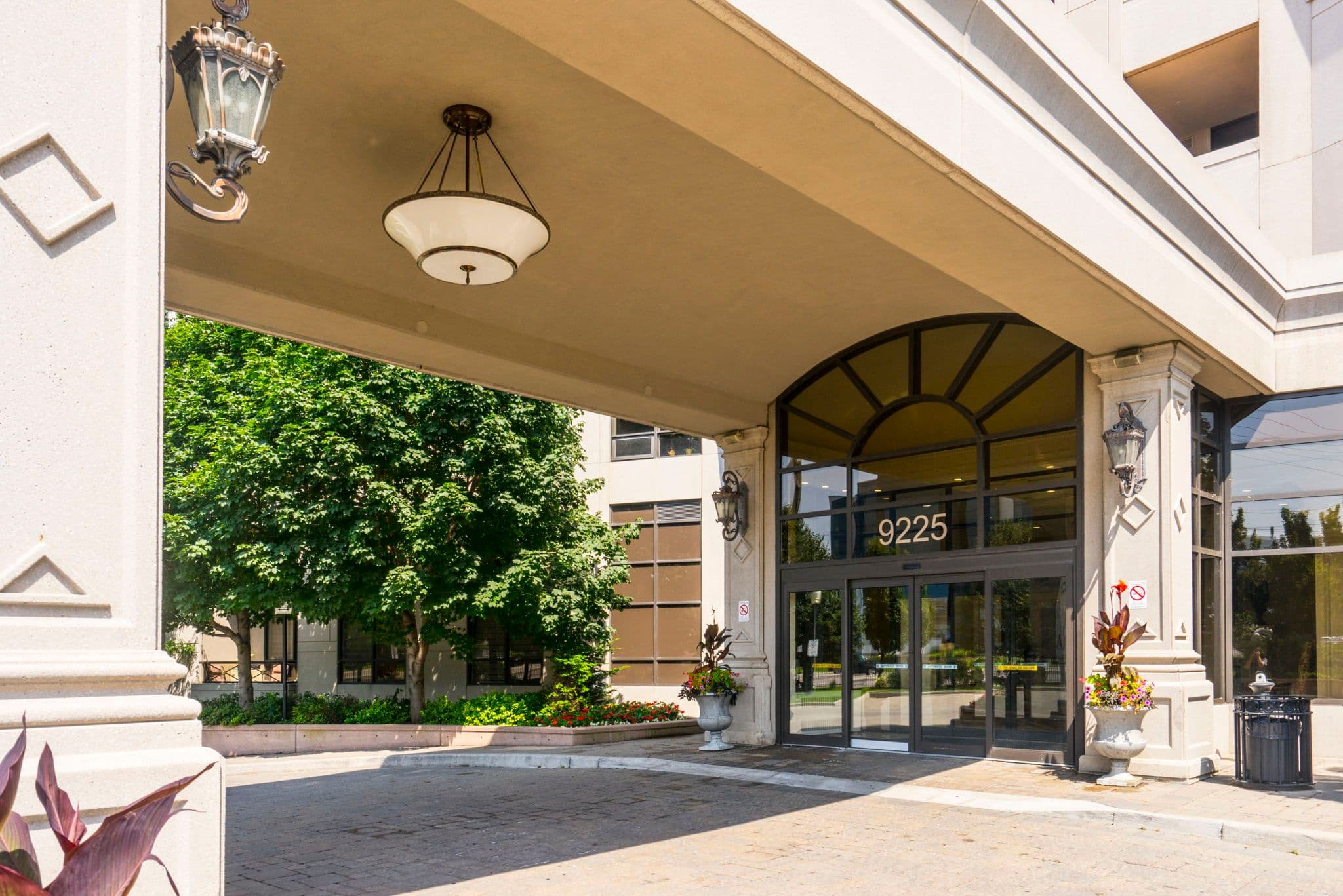 9225 Jane Street 1616, Vaughan, ON L6A 0J7