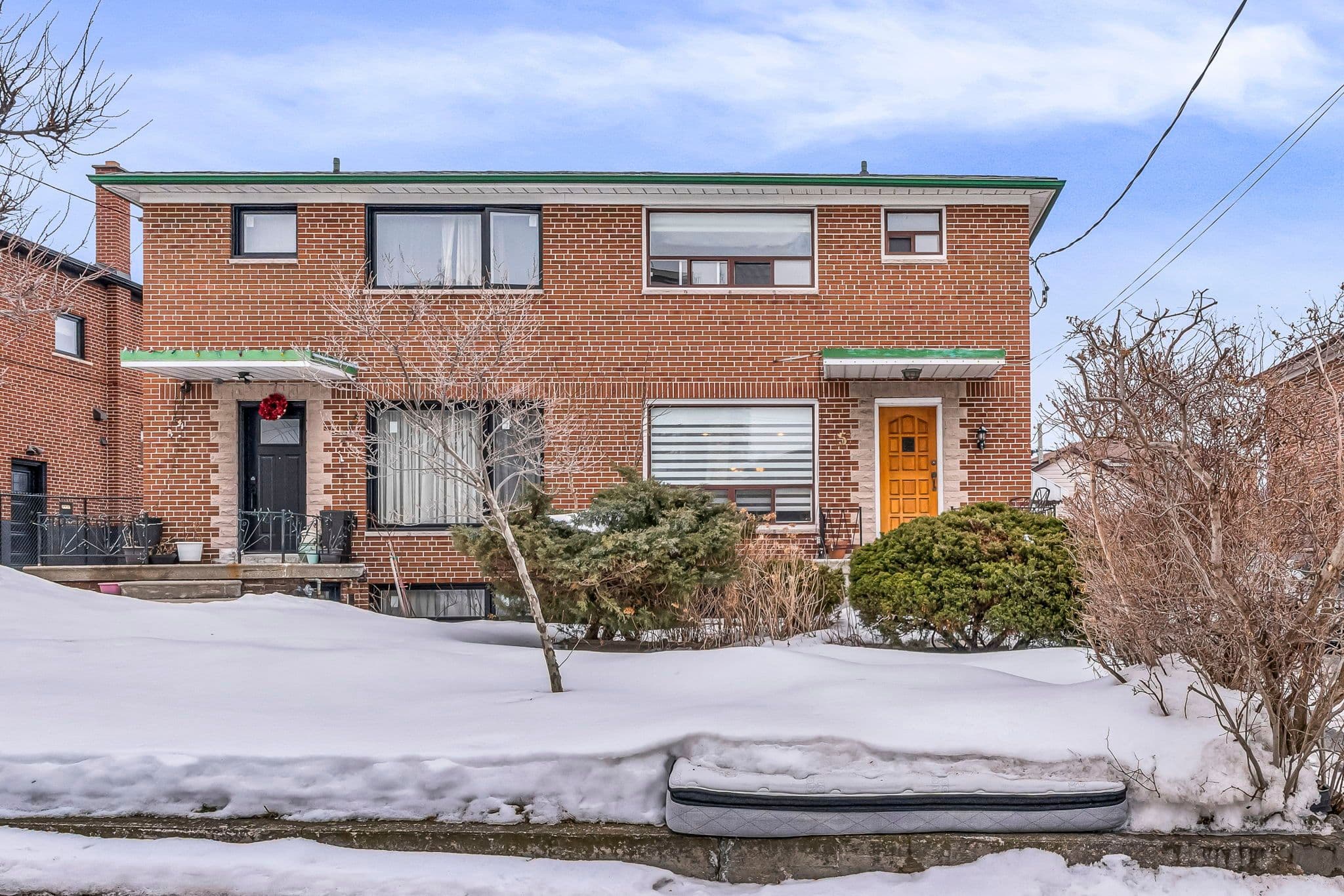 5 Woodenhill Court Bsmt, Toronto W03, ON M6M 1K8