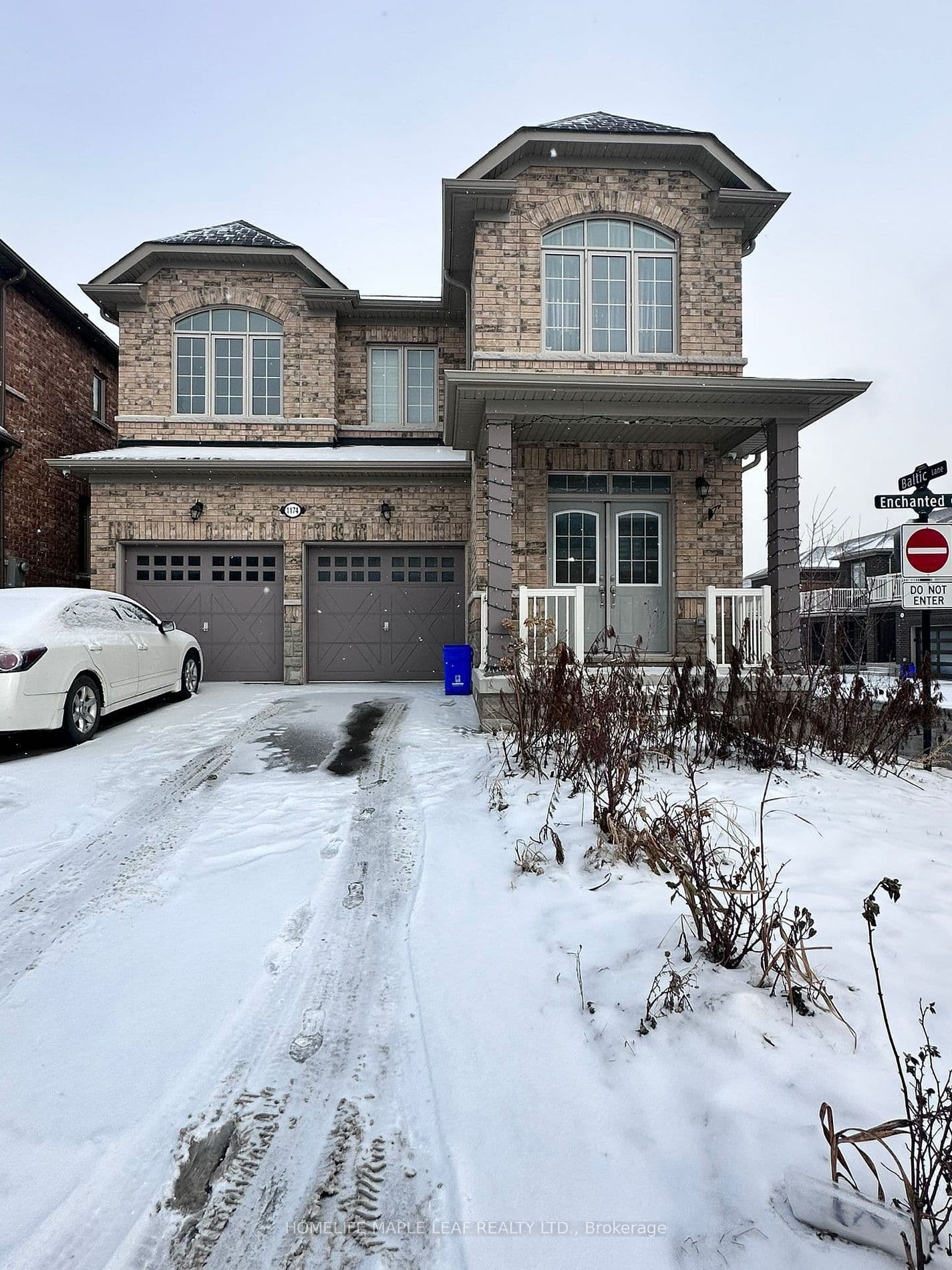 1174 Enchanted Crescent, Pickering, ON L1X 0G9