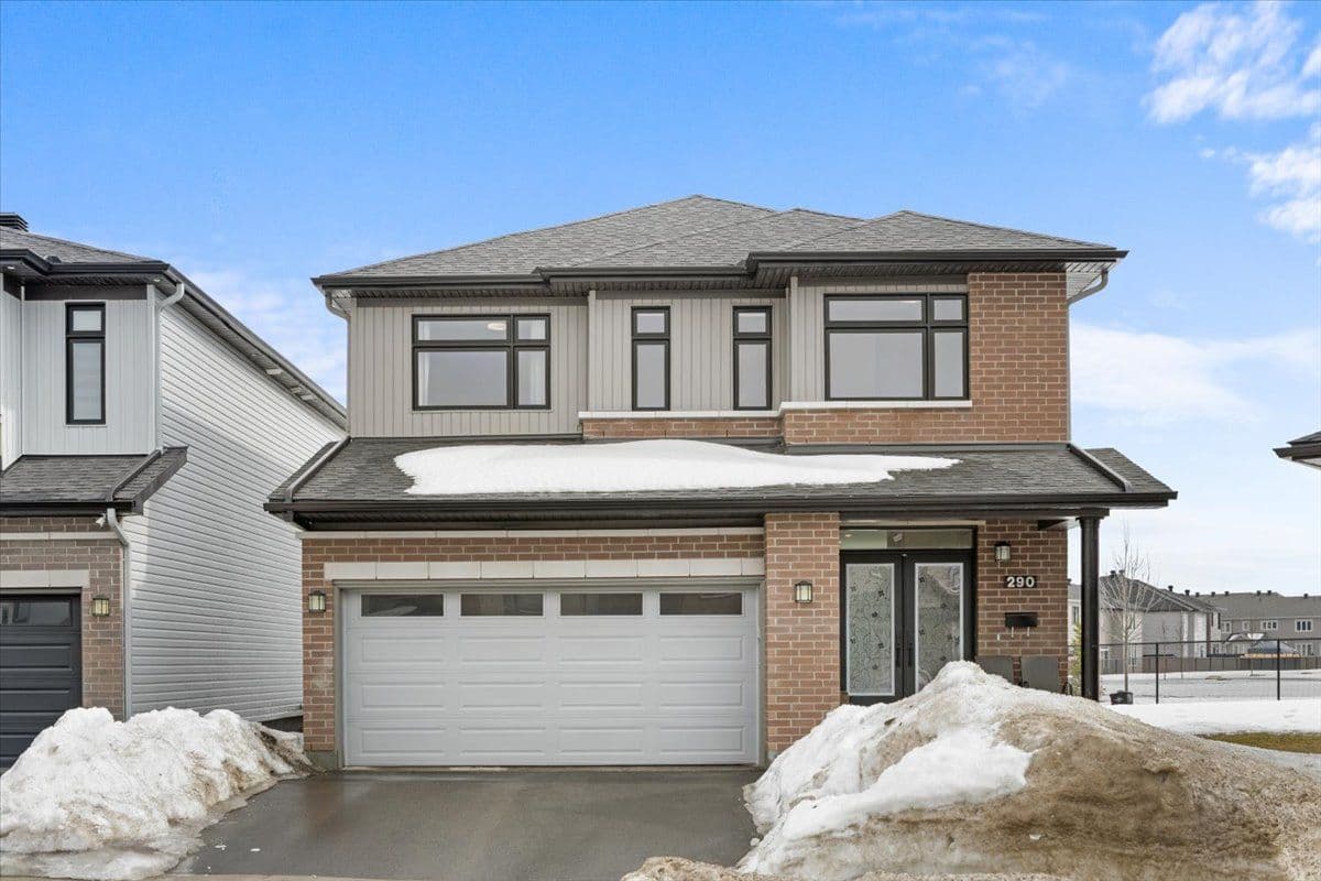 290 Turnbuckle Crescent, Barrhaven, ON K2J 7B7