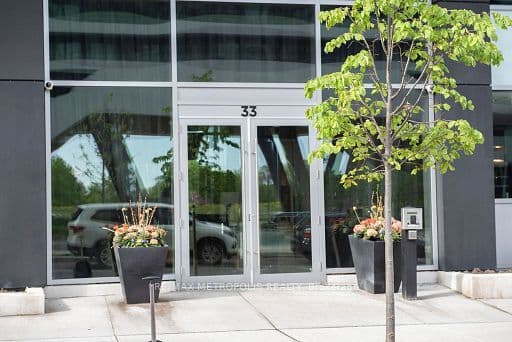 33 Shore Breeze Drive 1107, Toronto W06, ON M8V 0G1