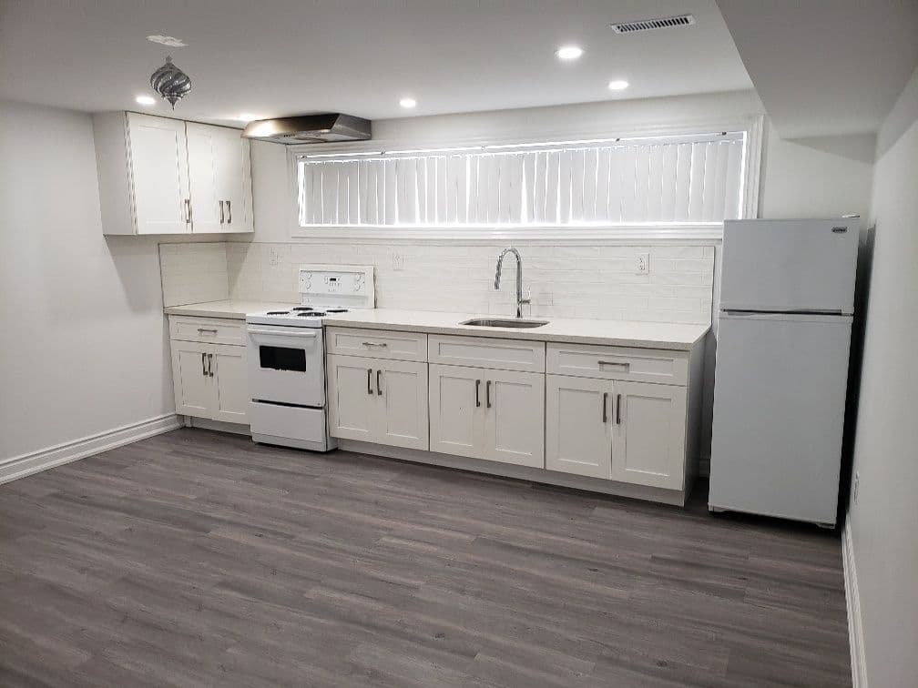 182 Acton Avenue, Toronto C06, ON M3H 4H5