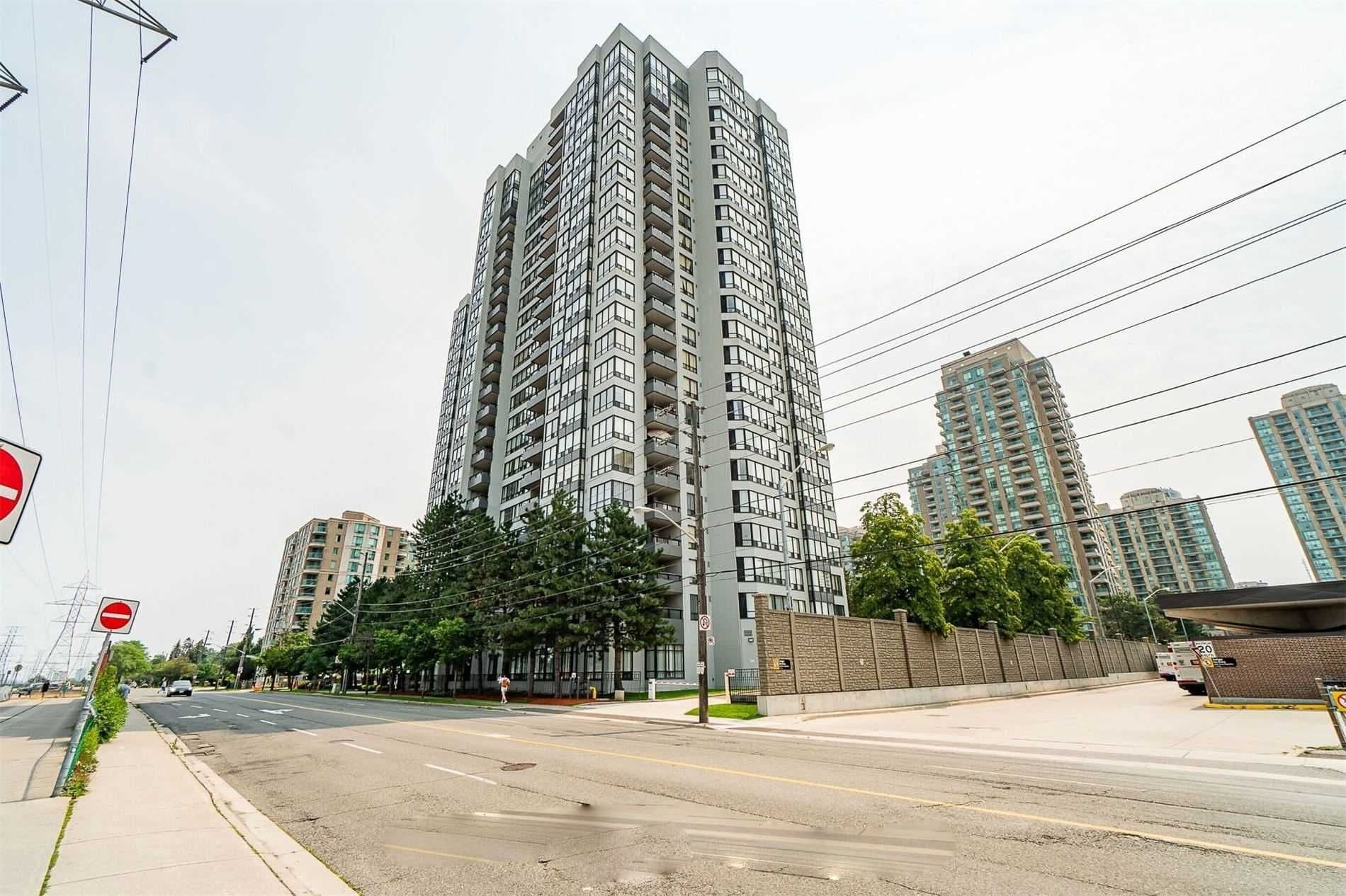 7 Bishop Avenue 517, Toronto C14, ON M2M 4J4