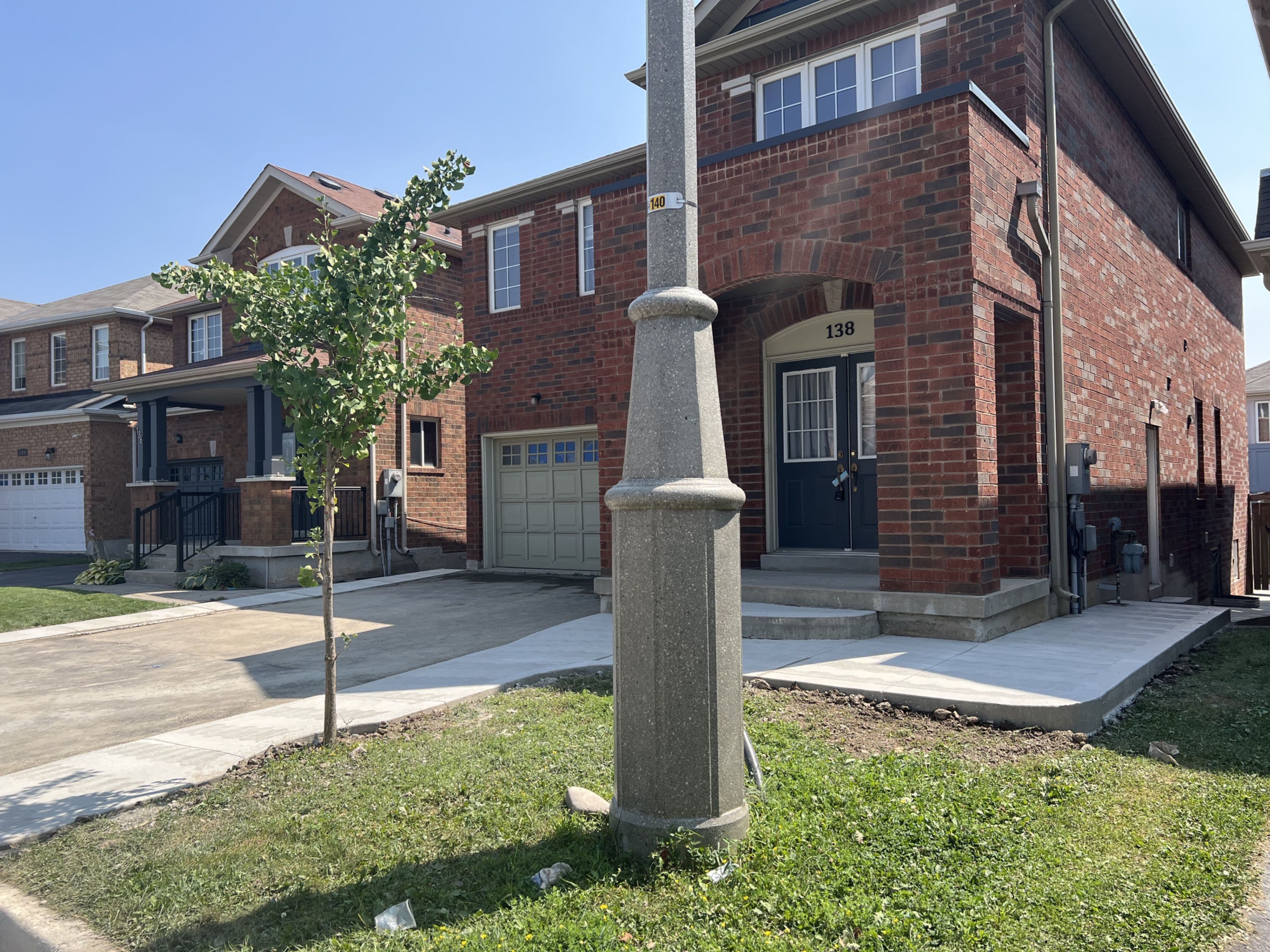 138 Degrassi Cove Circle Basement, Brampton, ON L6X 0N8