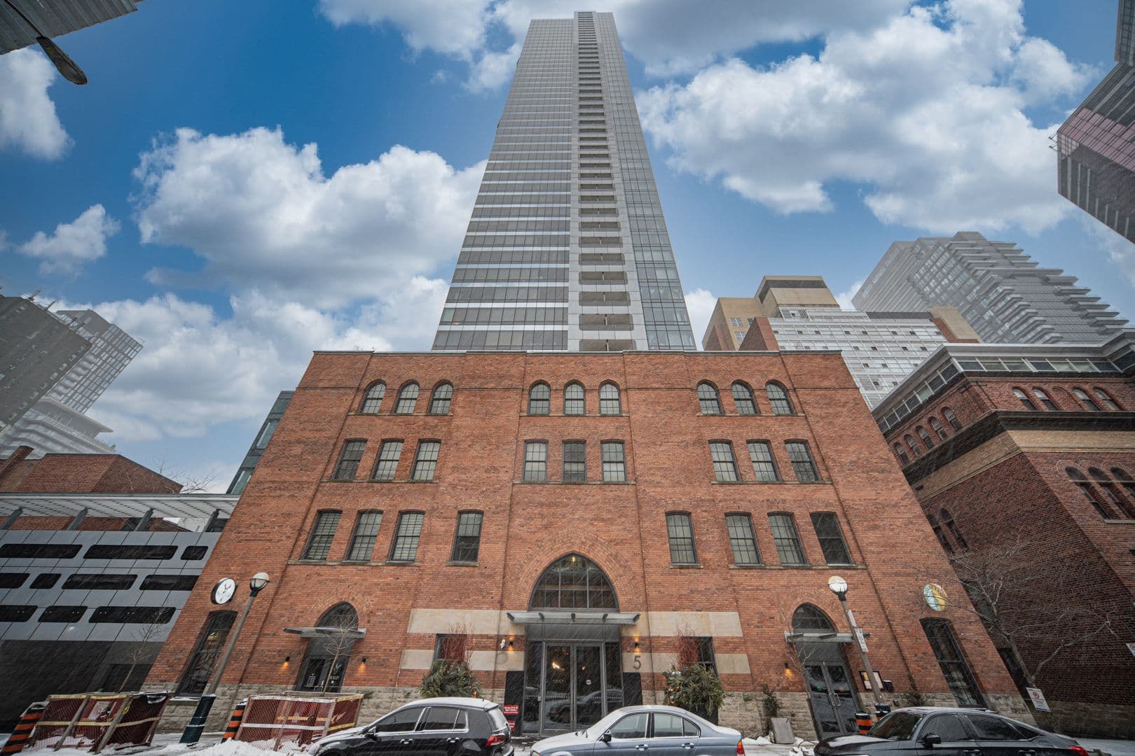 5 St Joseph Street 3203, Toronto C01, ON M4Y 1J6