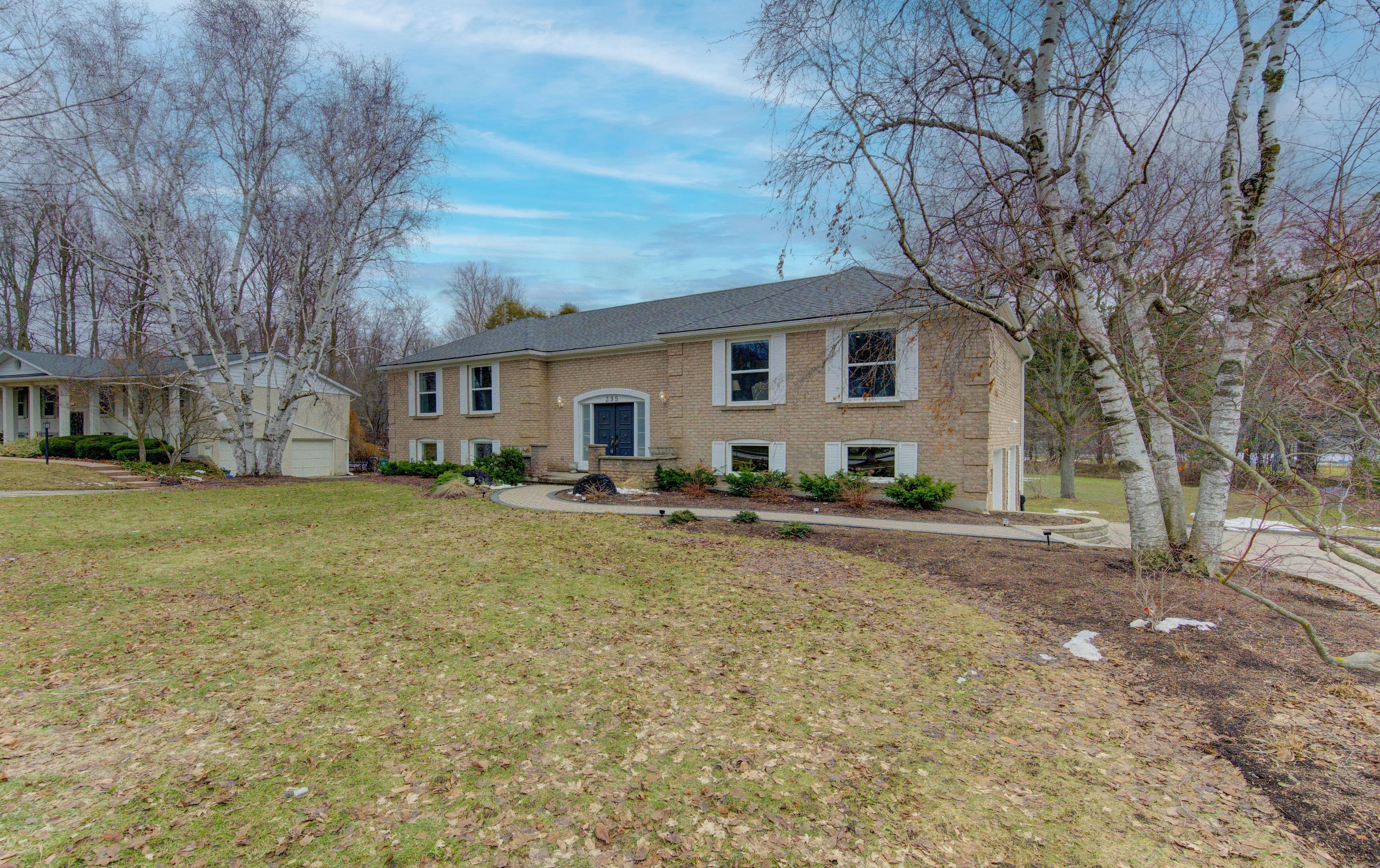 395 Warrington Drive, Waterloo, ON N2L 2P7