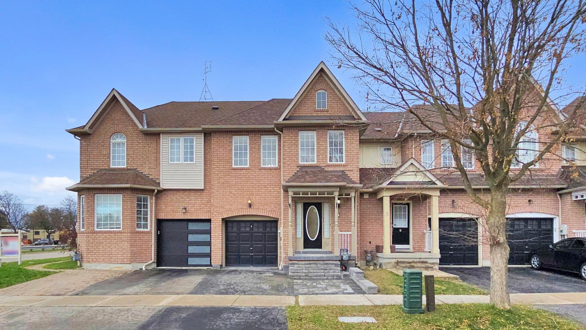 3 Playfair Road, Whitby, ON L1N 9S8