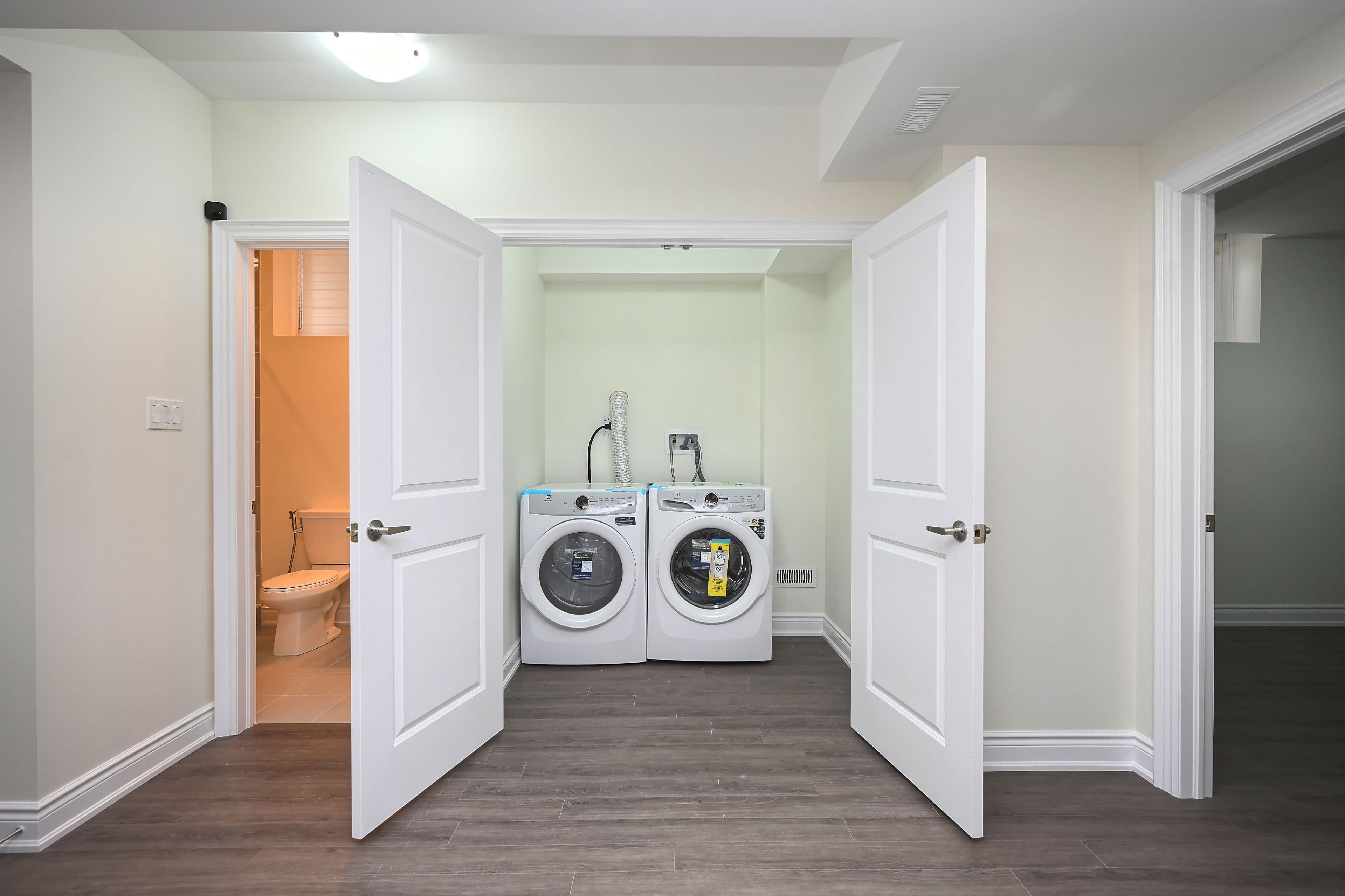 46 Mevira Gardens, Oakville, ON L6H 0Z6