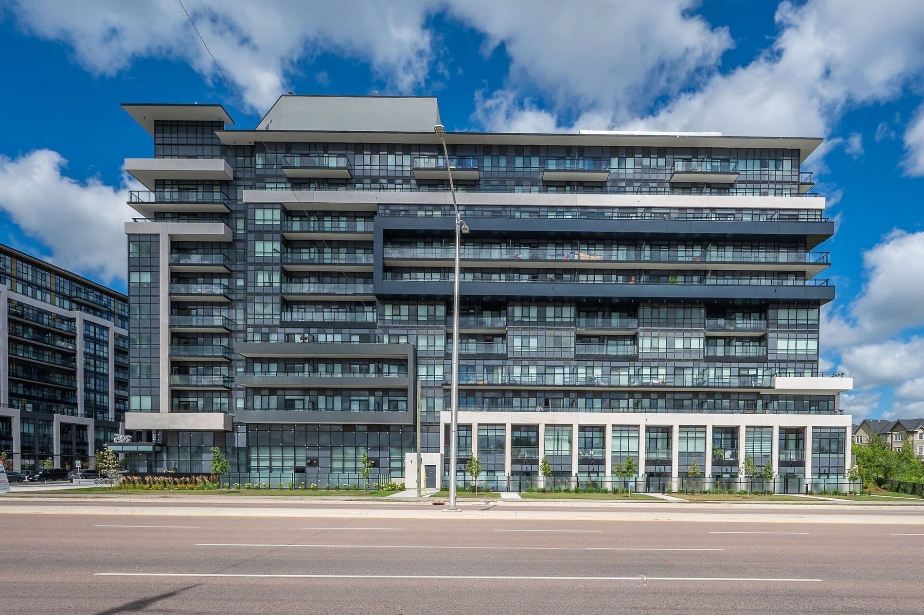 395 Dundas Street W 525, Oakville, ON L6M 5R8