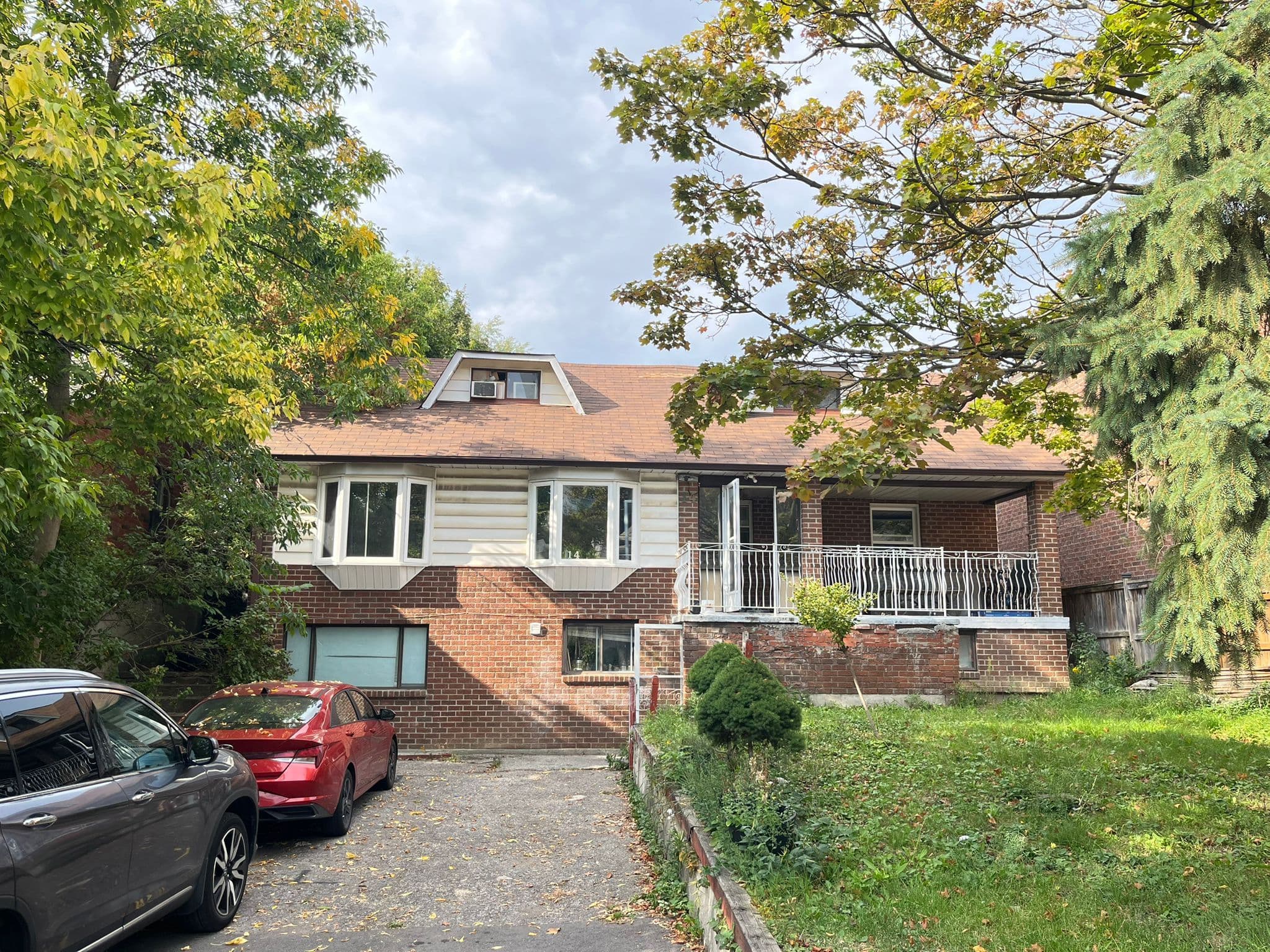 14 Cardell Avenue, Toronto W04, ON M9N 1S5