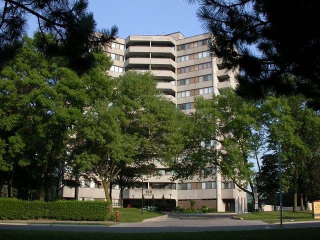 150 Neptune Drive 704, Toronto C04, ON M6A 2Y9