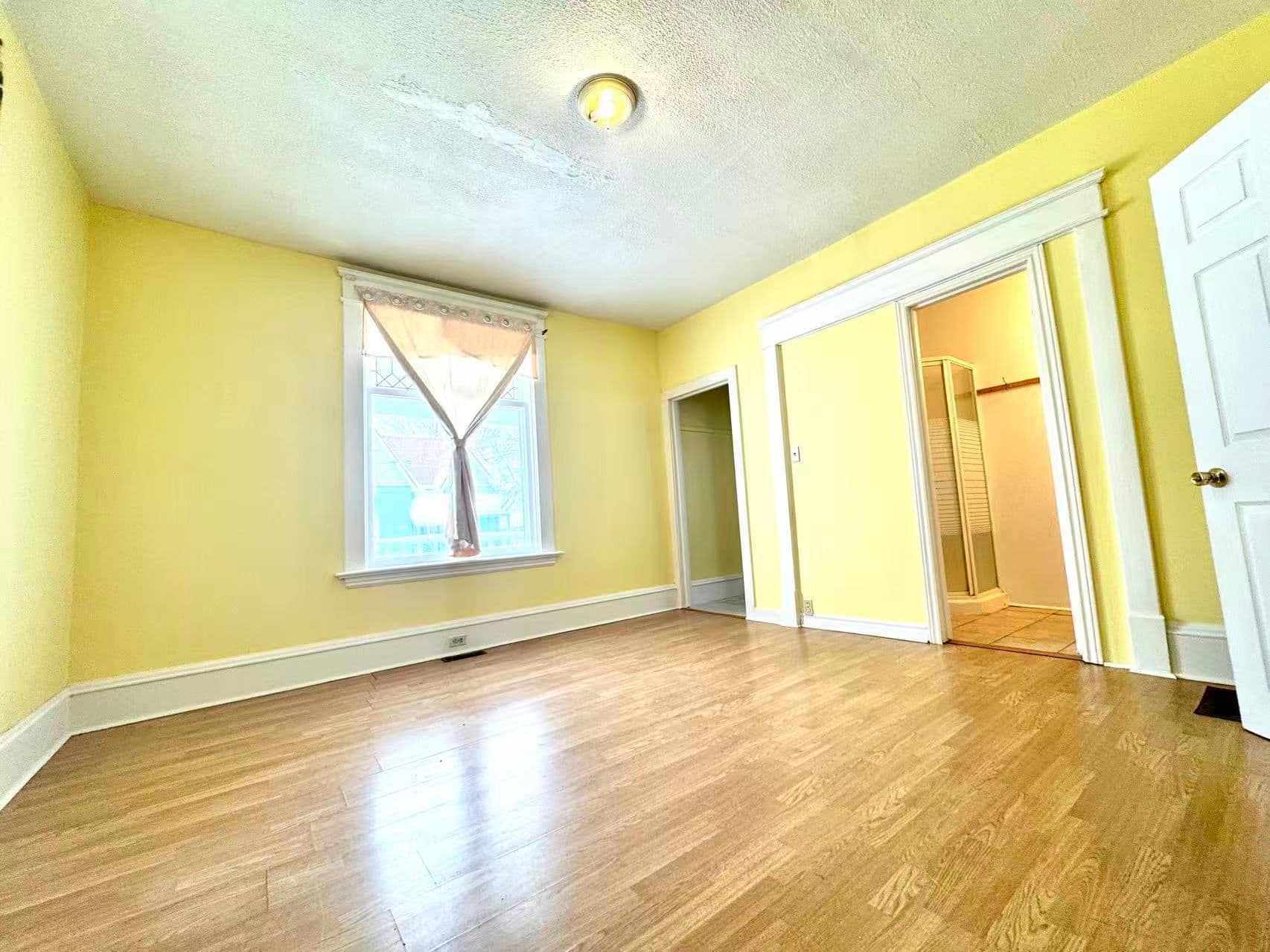 109 Elgin Street, Orillia, ON L3V 1S6