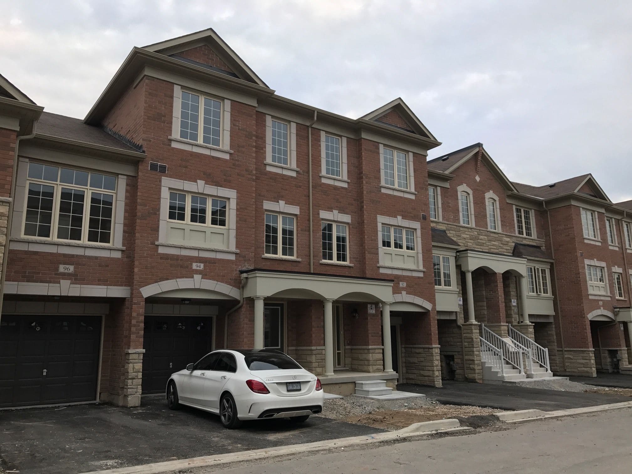 94 Aspen Hills Road 90, Brampton, ON L6Y 6E4