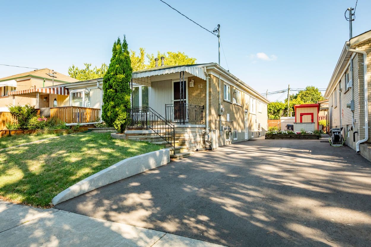 12 Trinnell Boulevard, Toronto E04, ON M1L 1S7