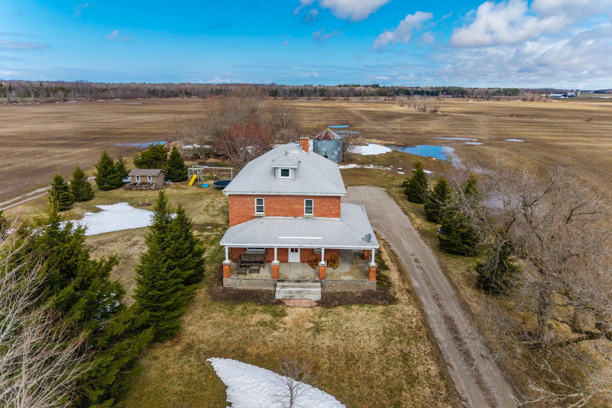 2936 Flos 6 Road W, Springwater, ON L0L 1P0