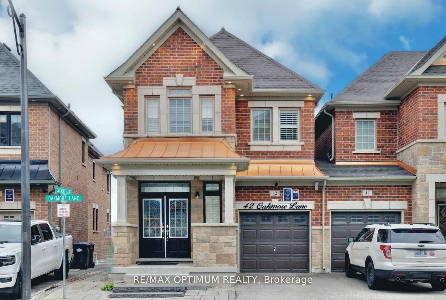 42 OAKMORE Lane, Brampton, ON L6Y 6H5