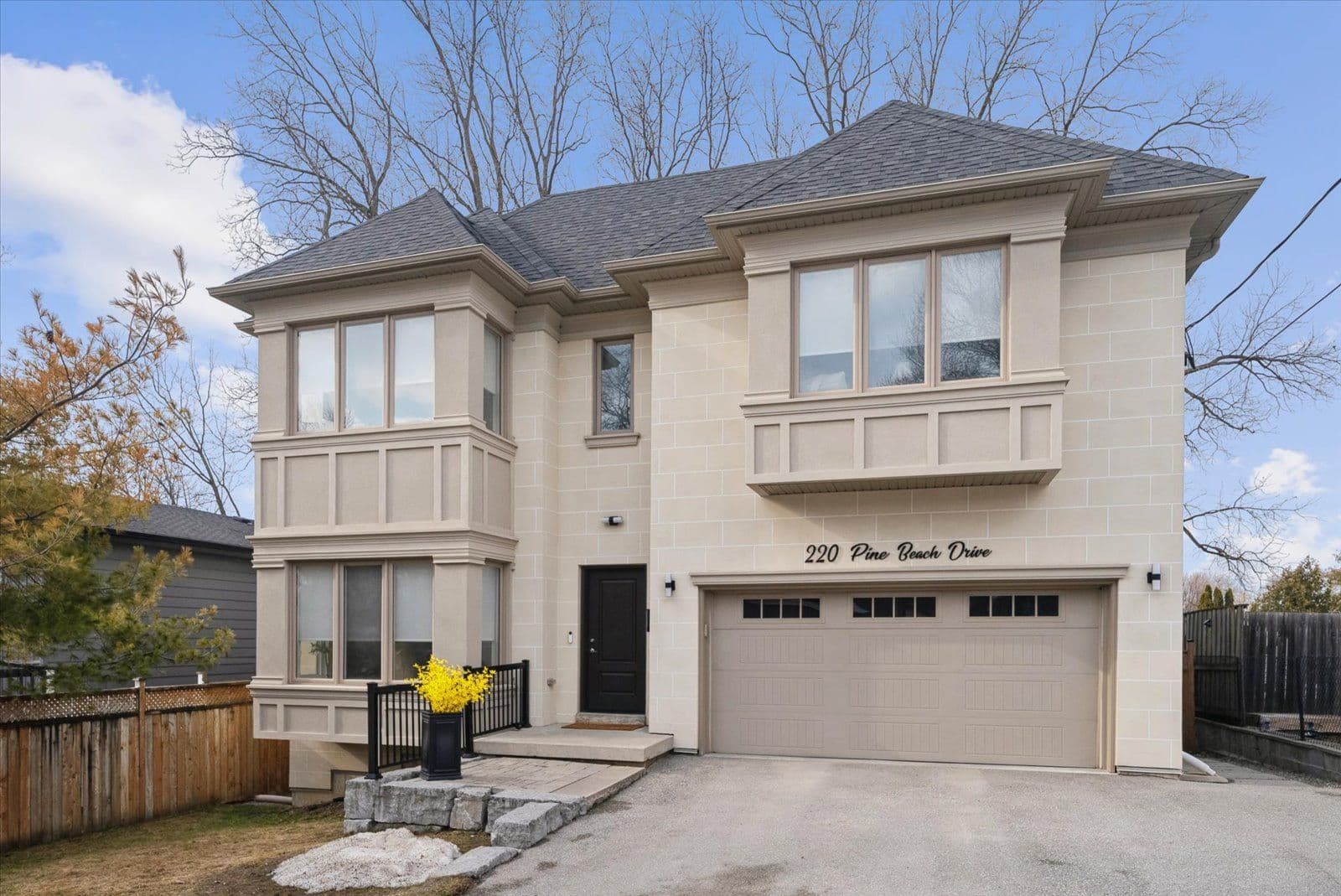 220 Pine Beach Drive, Georgina, ON L4P 2V5