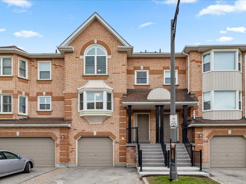 114 Leah Crescent 39, Vaughan, ON L4J 8C3