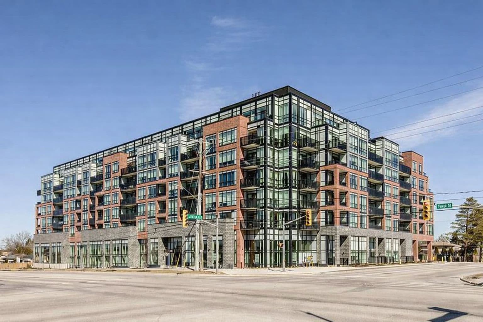 681 Yonge Street 327, Barrie, ON L4N 4E8