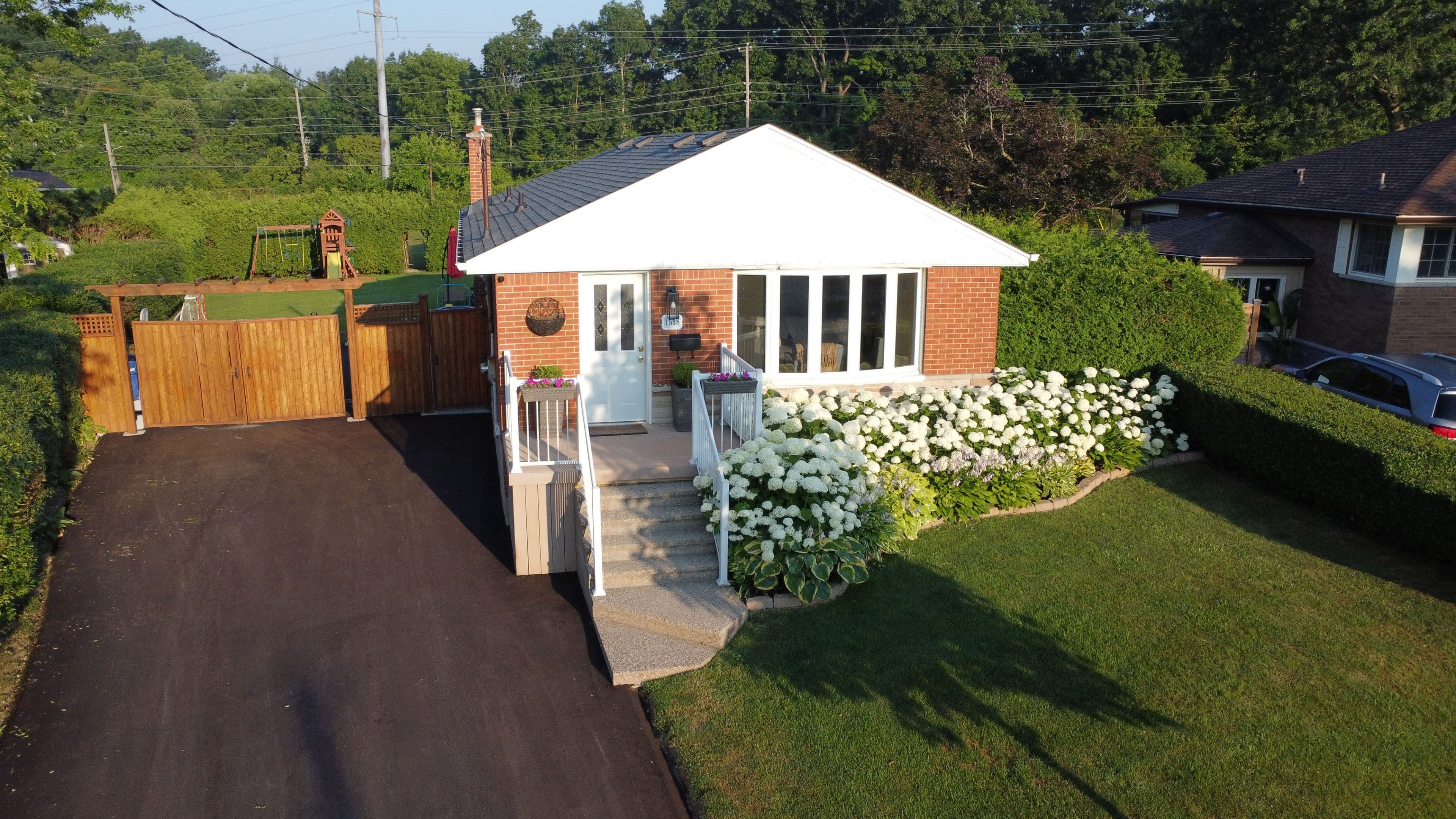 1518 Fisher Avenue, Burlington, ON L7P 2L8