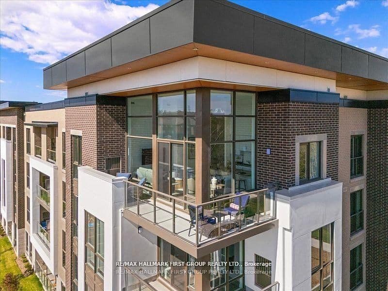 385 Arctic Red Drive 409, Oshawa, ON L1L 0W9