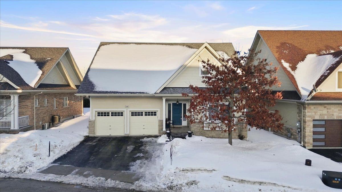 200 Kingfisher Way 144, Mono, ON L9W 0B3