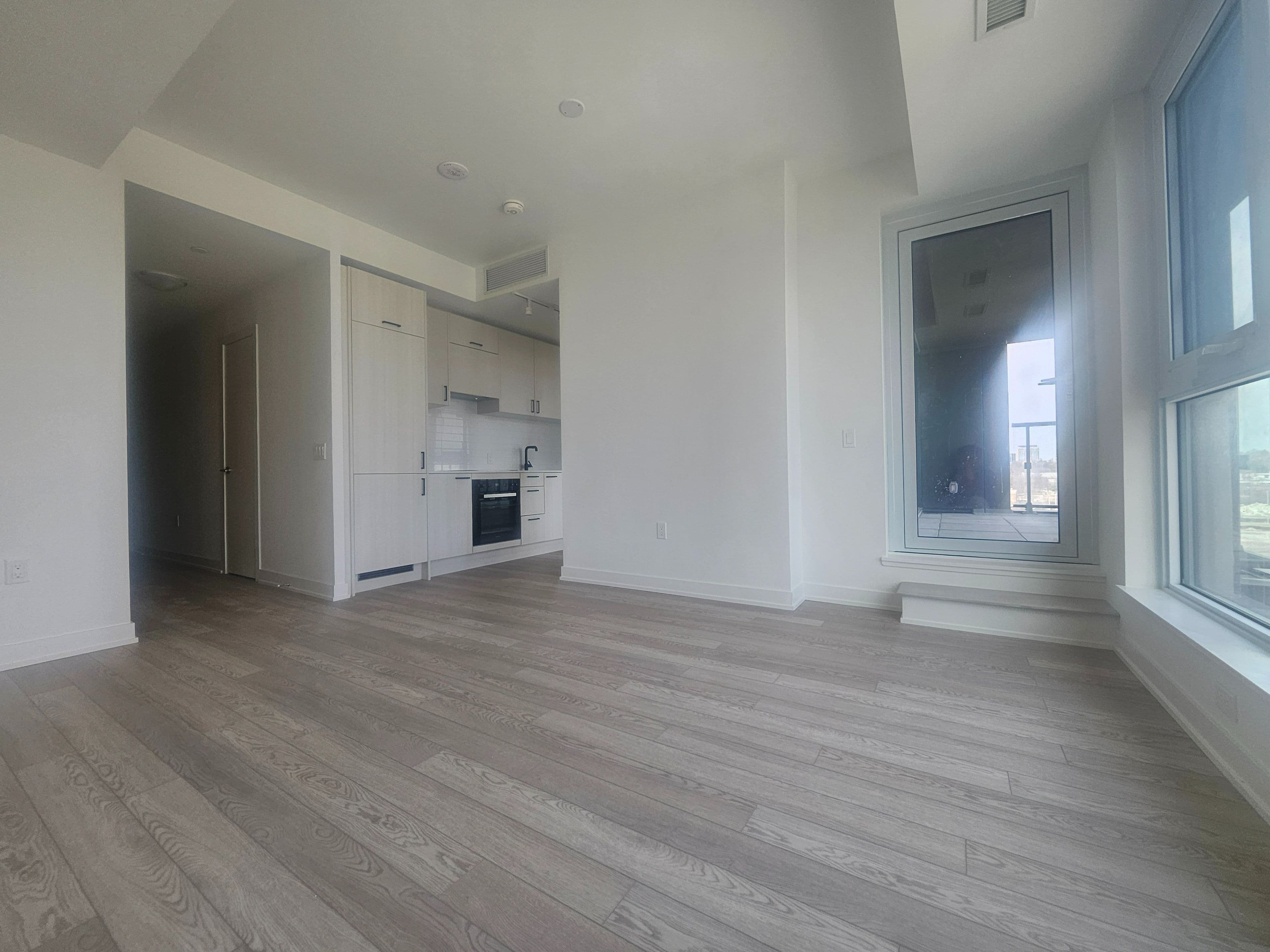 5 Quarrington Lane 705, Toronto C13, ON M3C 0S5