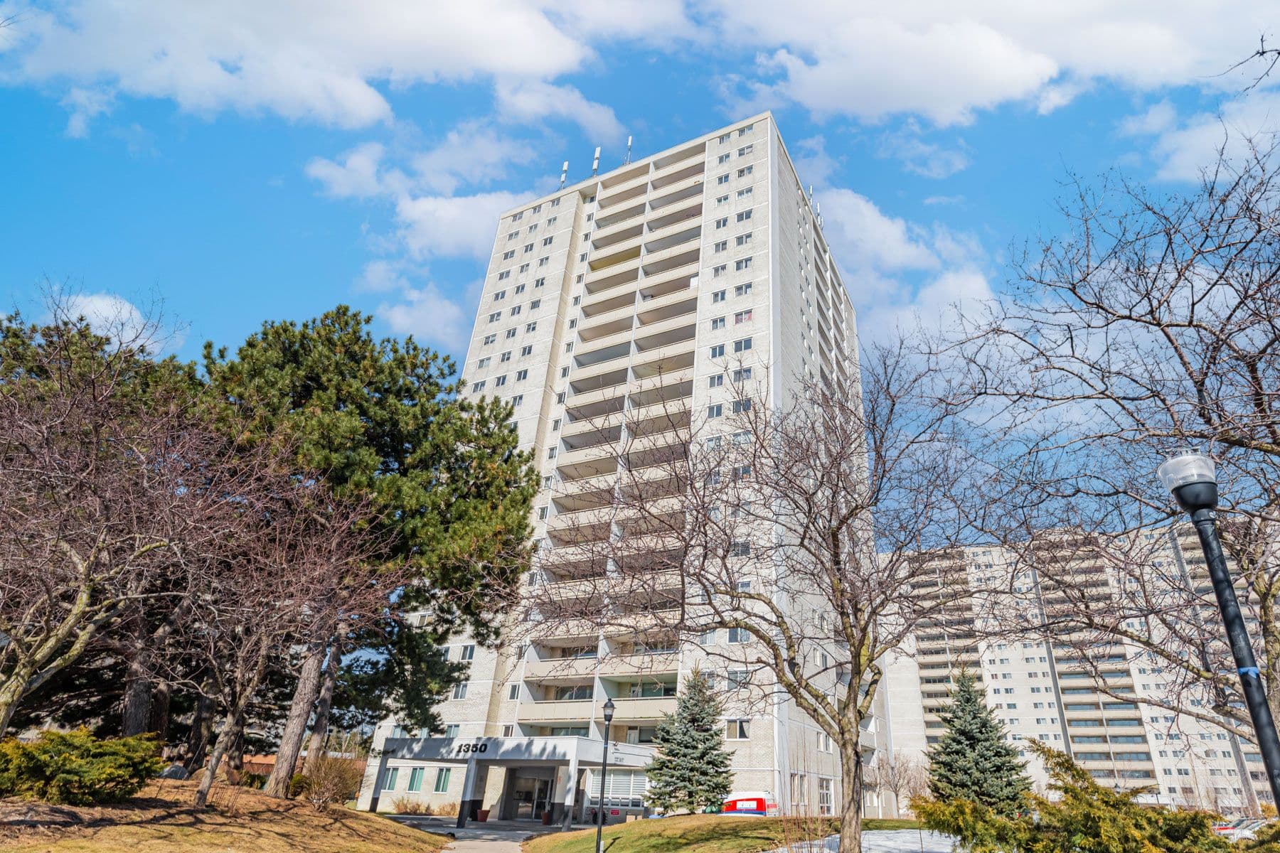 1350 York Mills Road #1805, Toronto C13, ON M3A 2A1