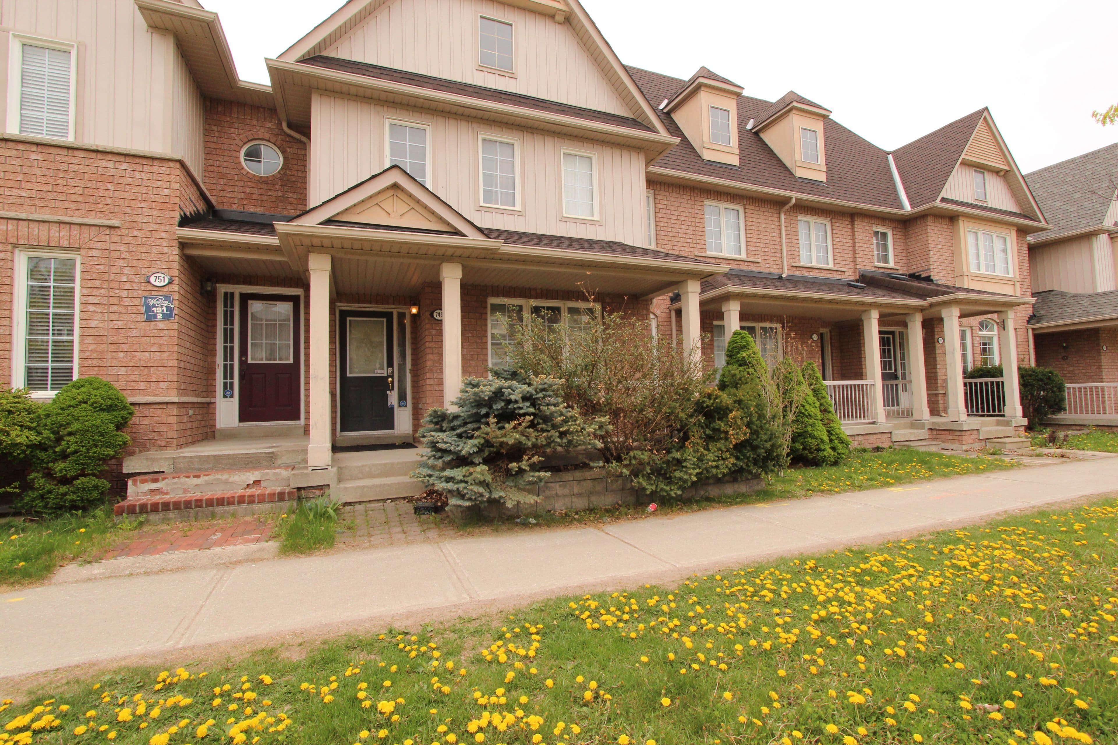 749 Bur Oak Avenue, Markham, ON L6E 1C3