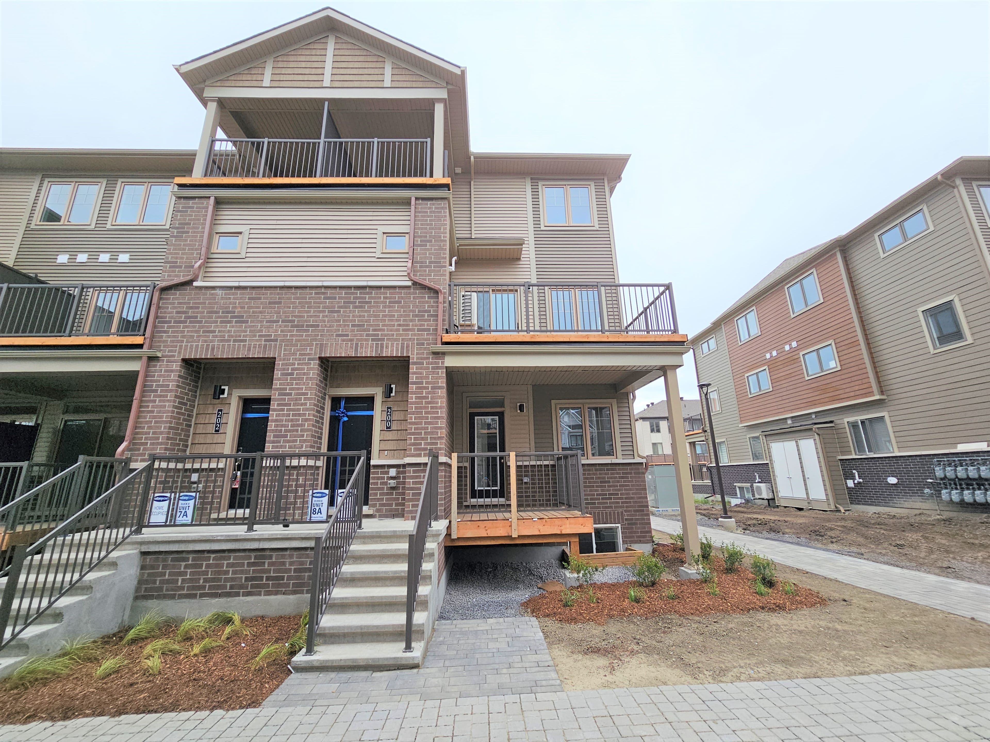 200 Anyolite Private, Barrhaven, ON K2J 7J3