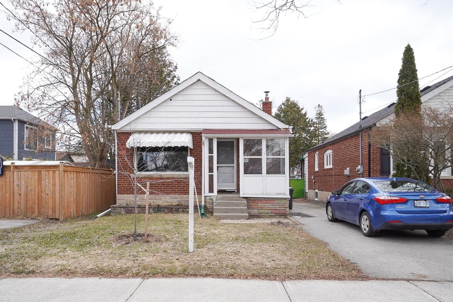 21 Phenix Drive, Toronto E06, ON M1N 3H7
